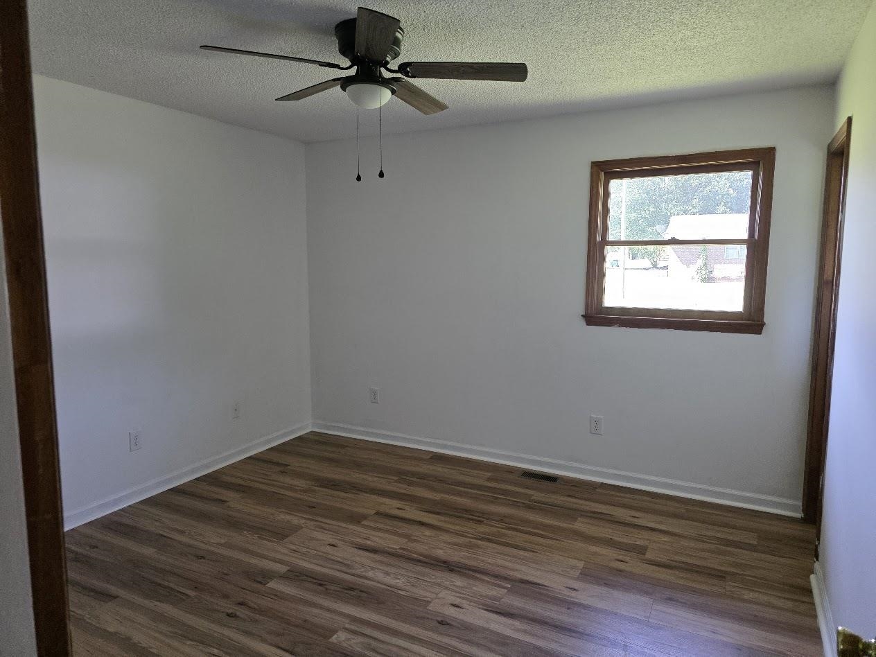 1211 W Rutledge Ave Property Photo 16