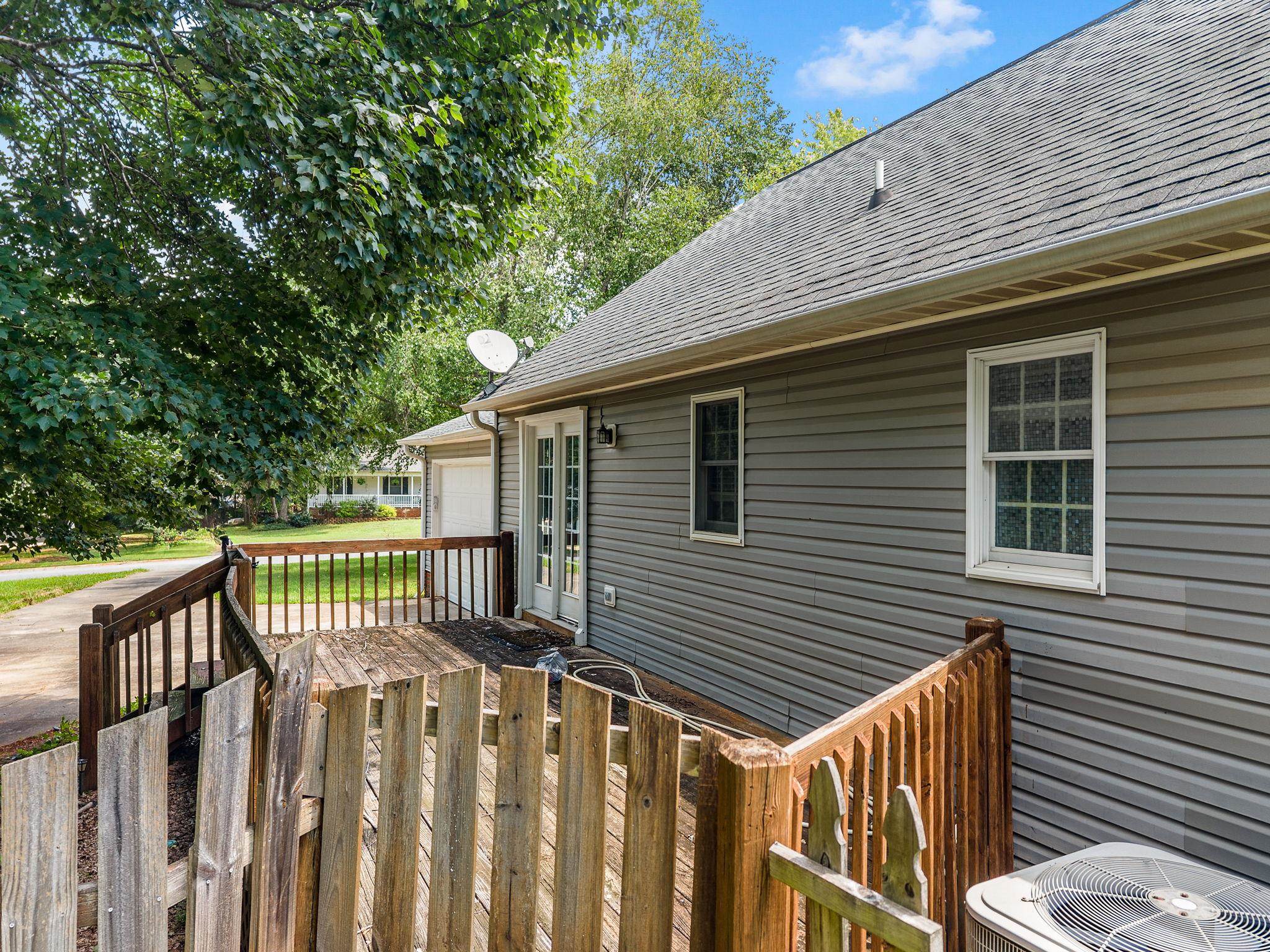115 Berrys Pond Drive Property Photo 34