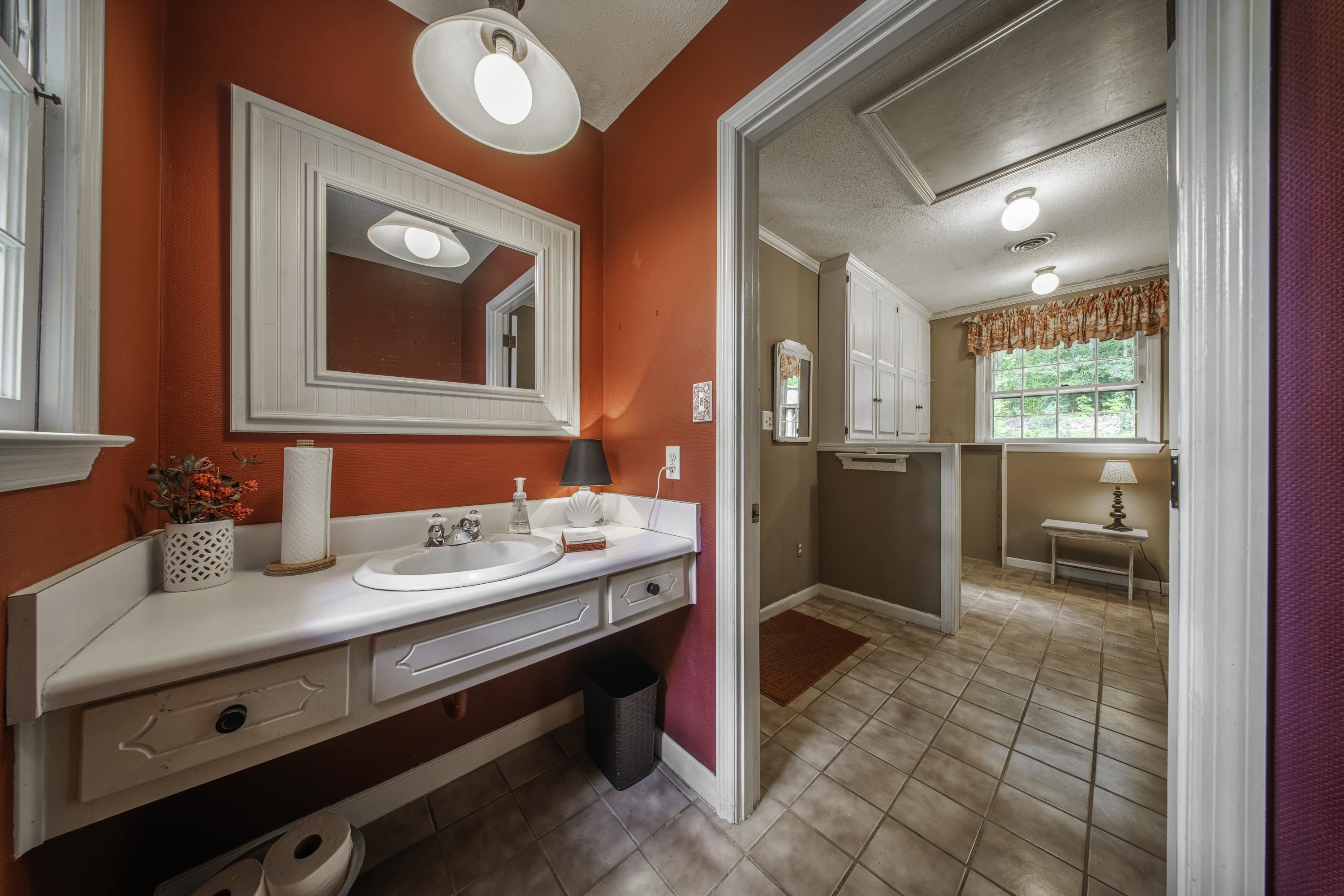 225 Walnut Hill Lane Property Photo 18