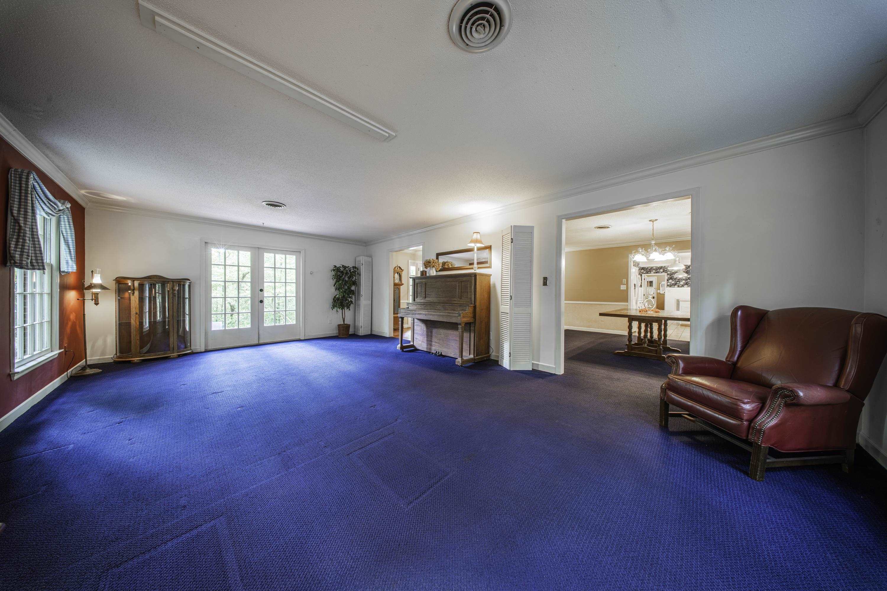 225 Walnut Hill Lane Property Photo 21