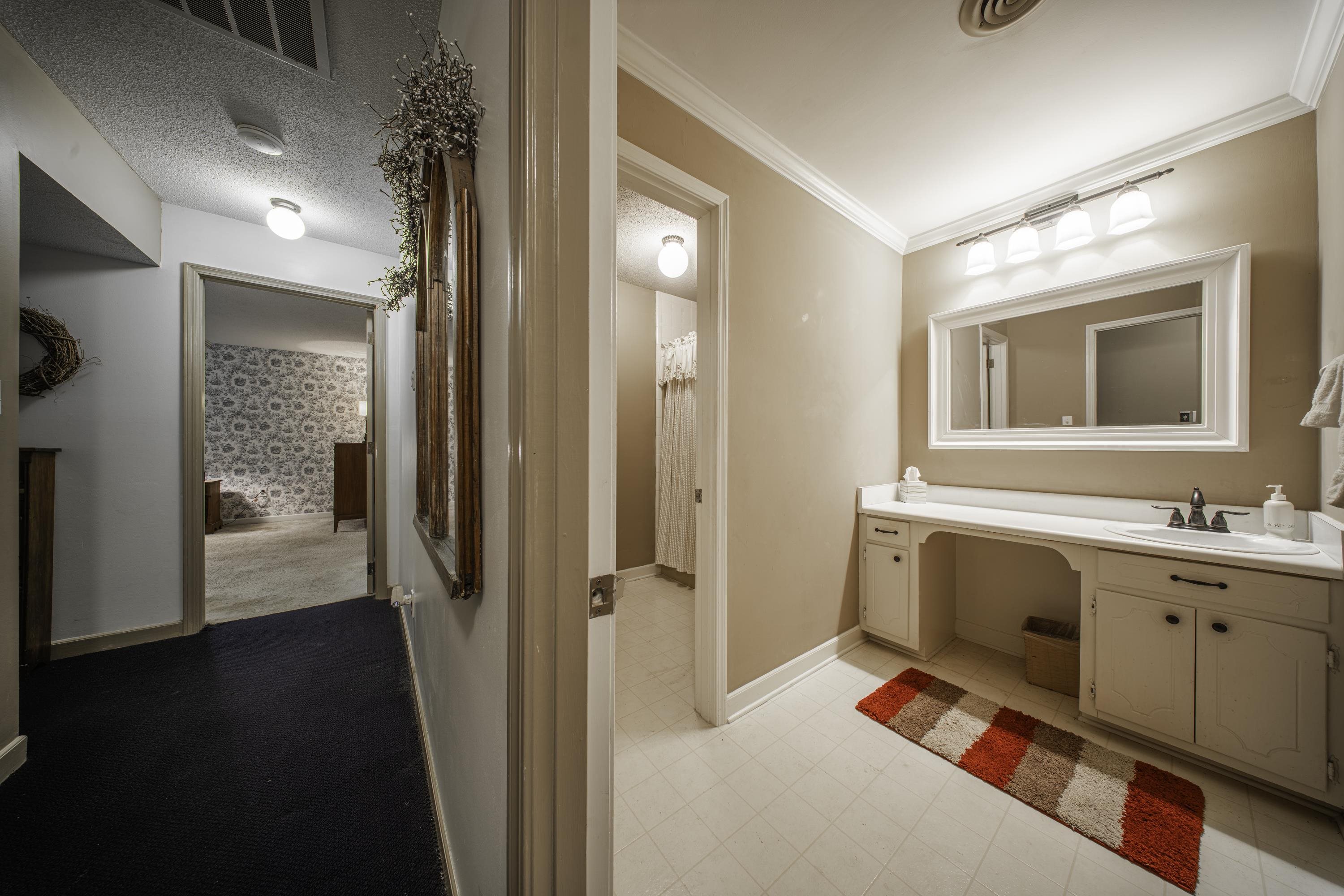 225 Walnut Hill Lane Property Photo 34