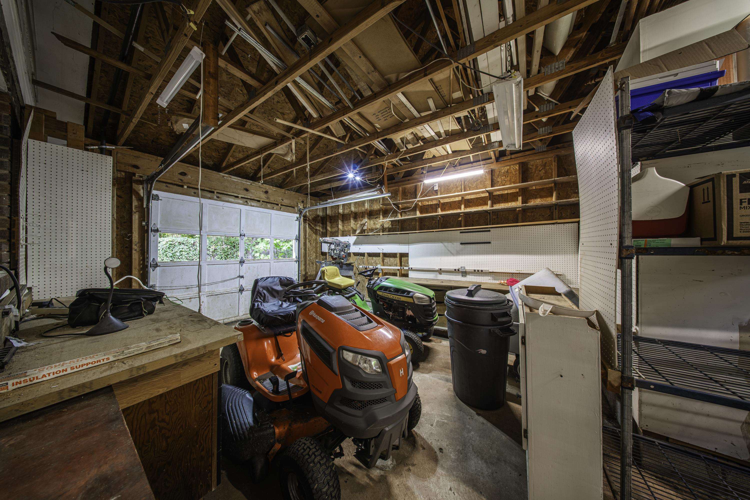 225 Walnut Hill Lane Property Photo 46