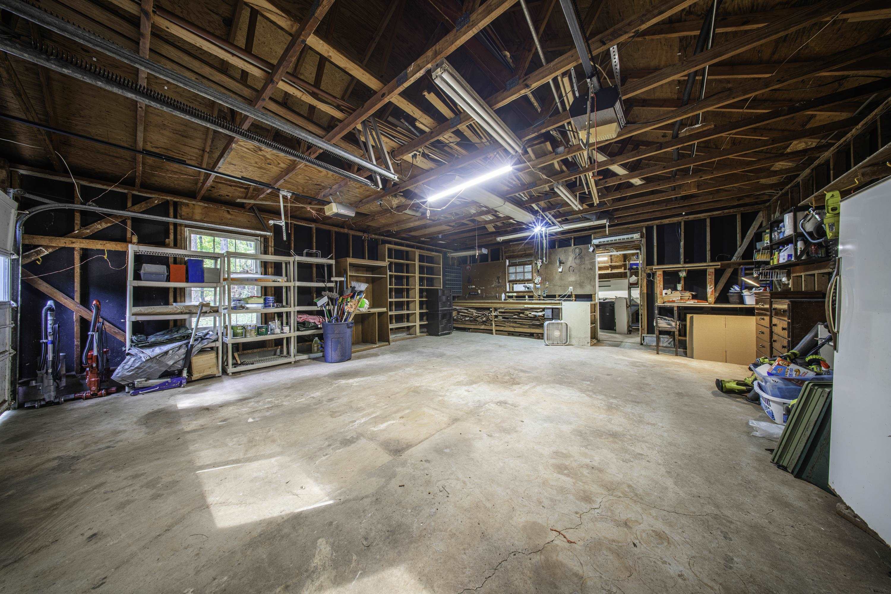 225 Walnut Hill Lane Property Photo 47