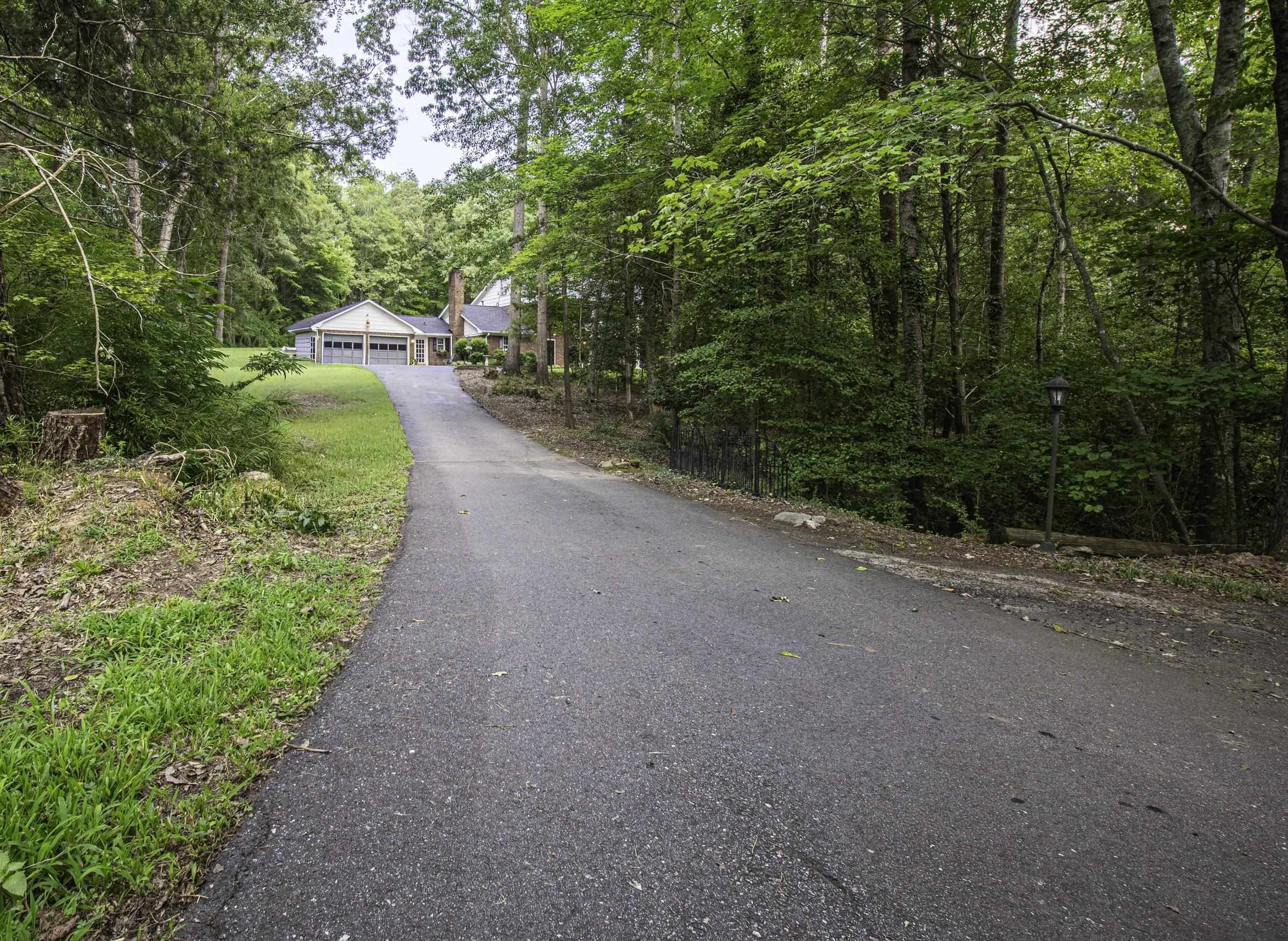 225 Walnut Hill Lane Property Photo 48