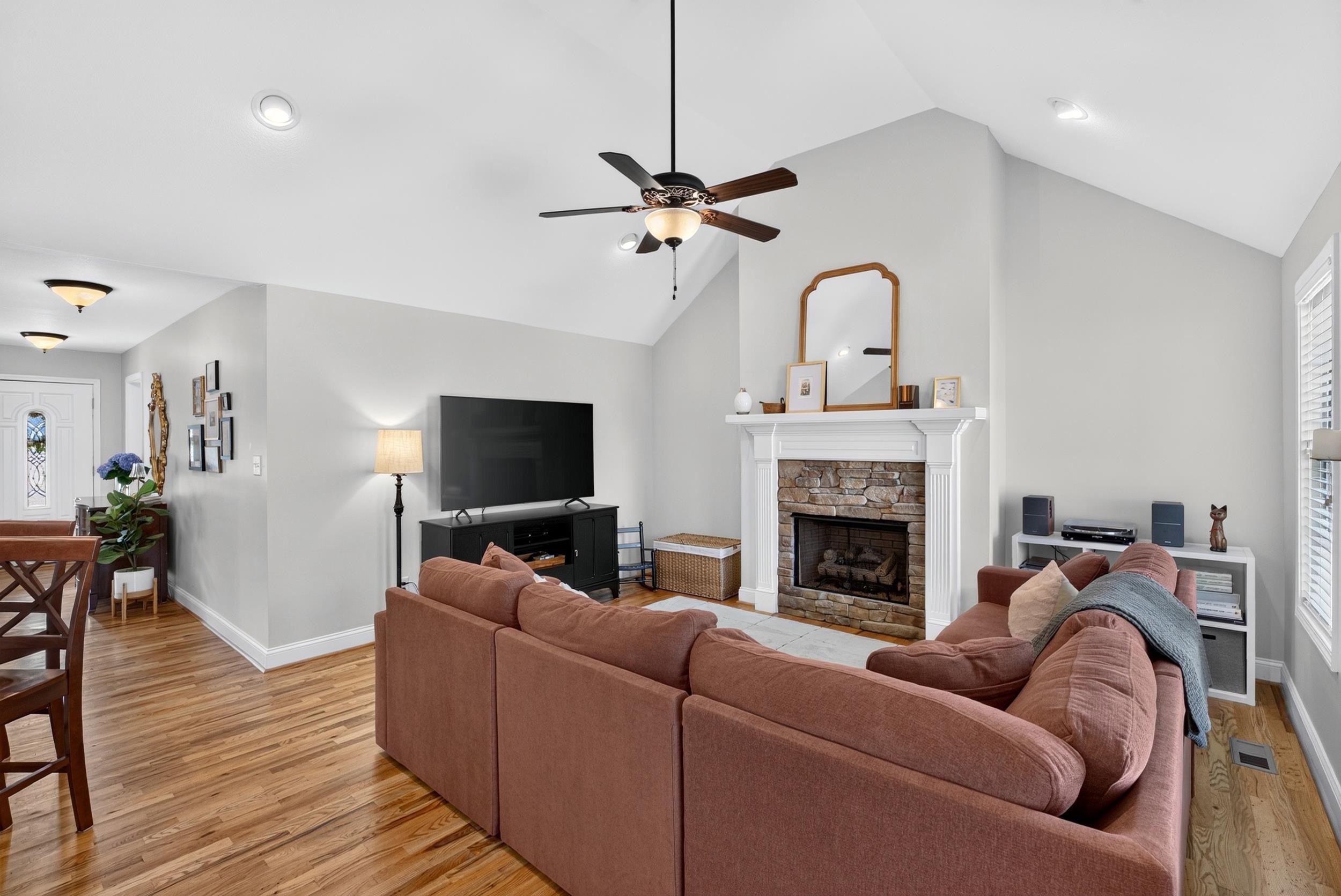 846 Affirmed Drive Property Photo 6