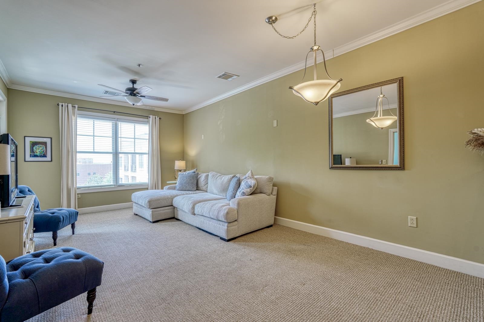 155 E Broad #414 Street Property Photo 5