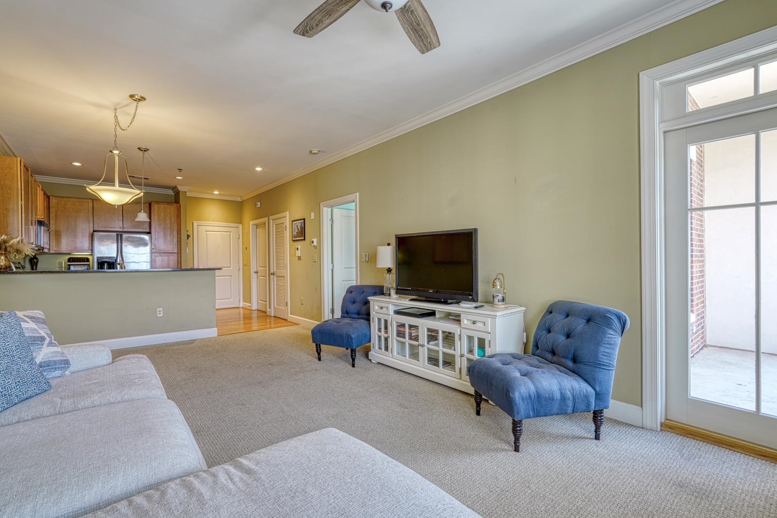 155 E Broad #414 Street Property Photo 8