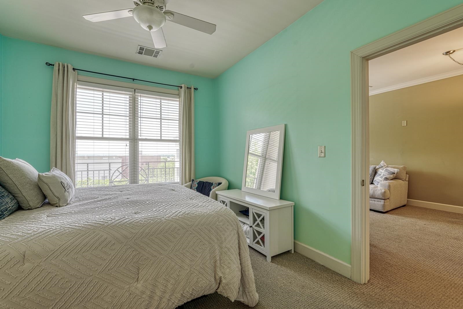 155 E Broad #414 Street Property Photo 10
