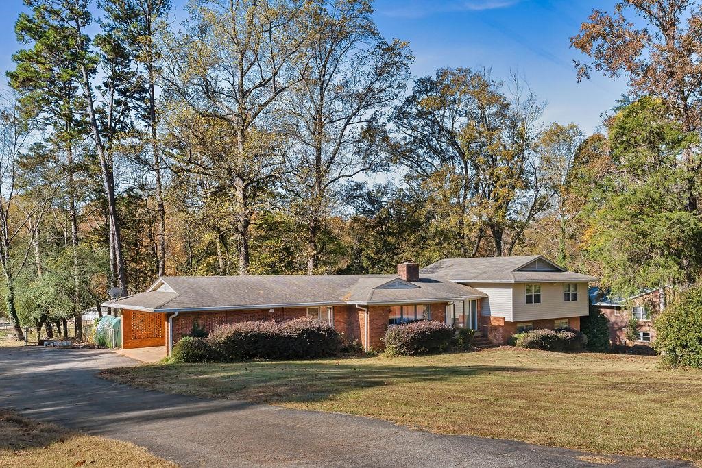 524 Perrin Drive Property Photo 3