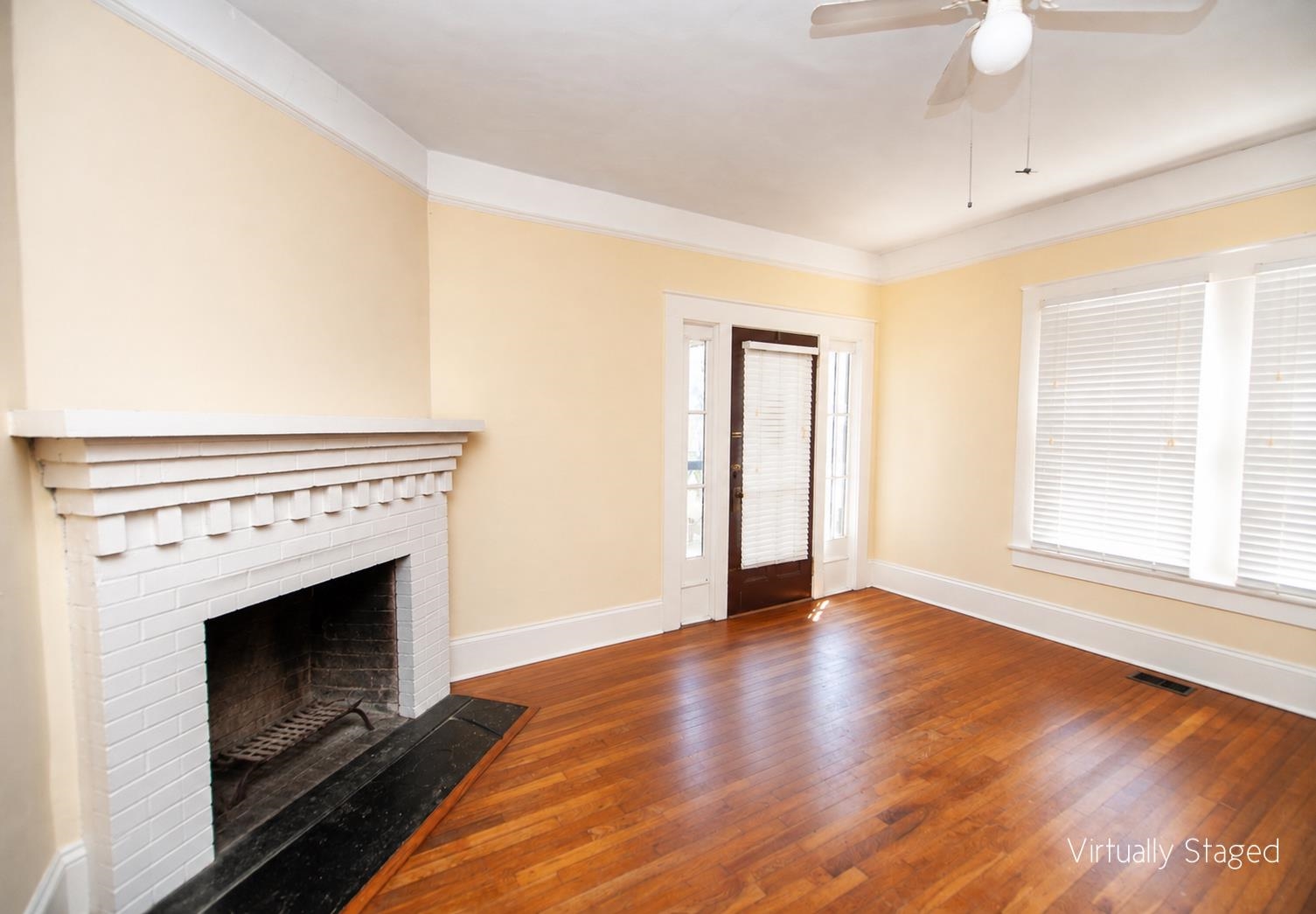 216 Carlisle Street Property Photo 2