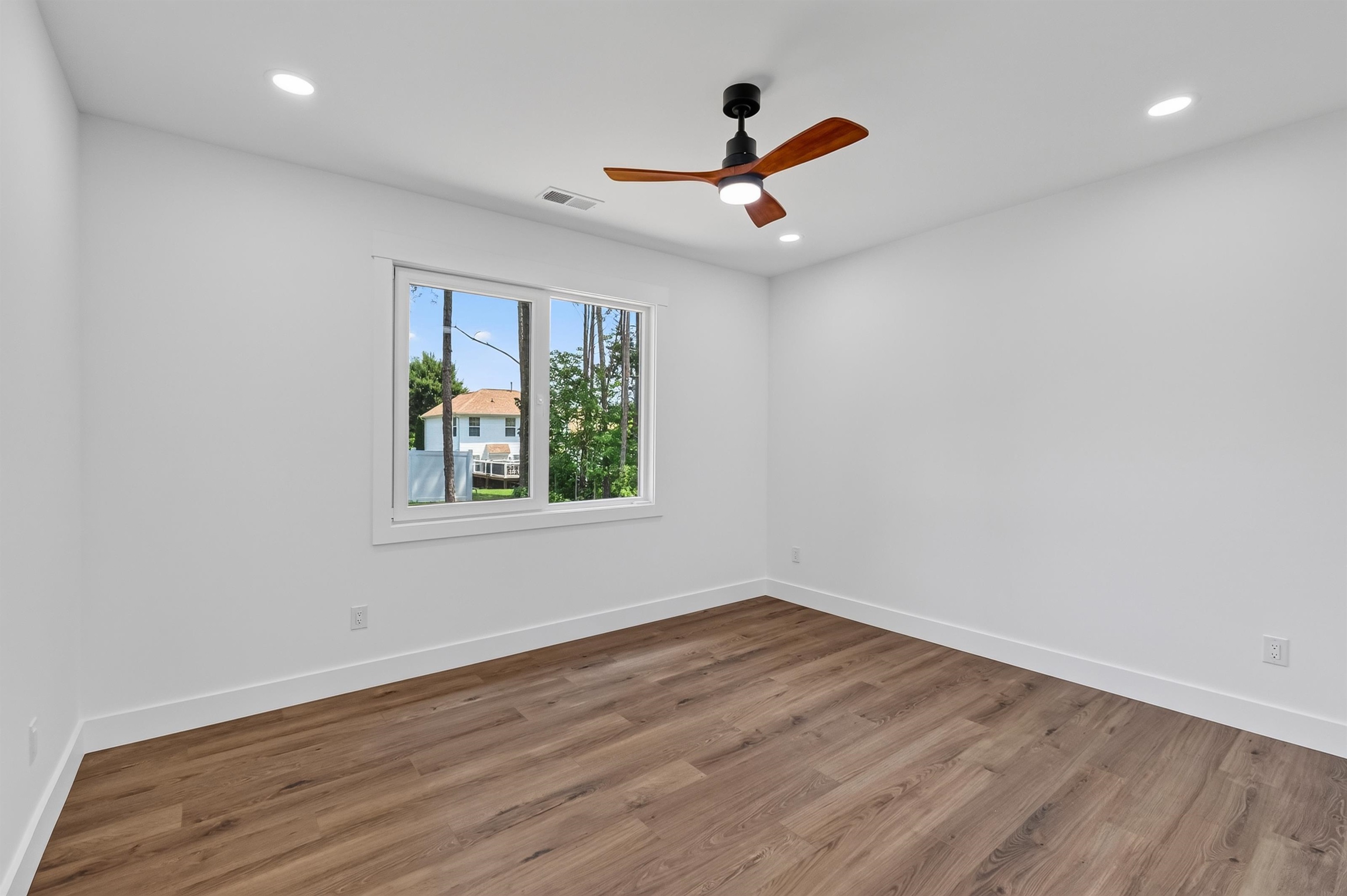 108 Houndsear Trail Property Photo 12
