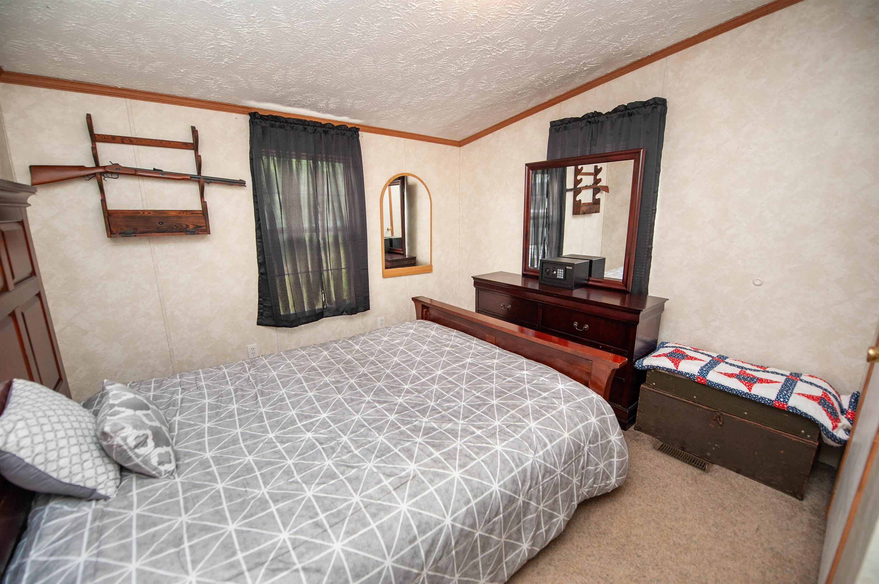 247 Pondfield Property Photo 19