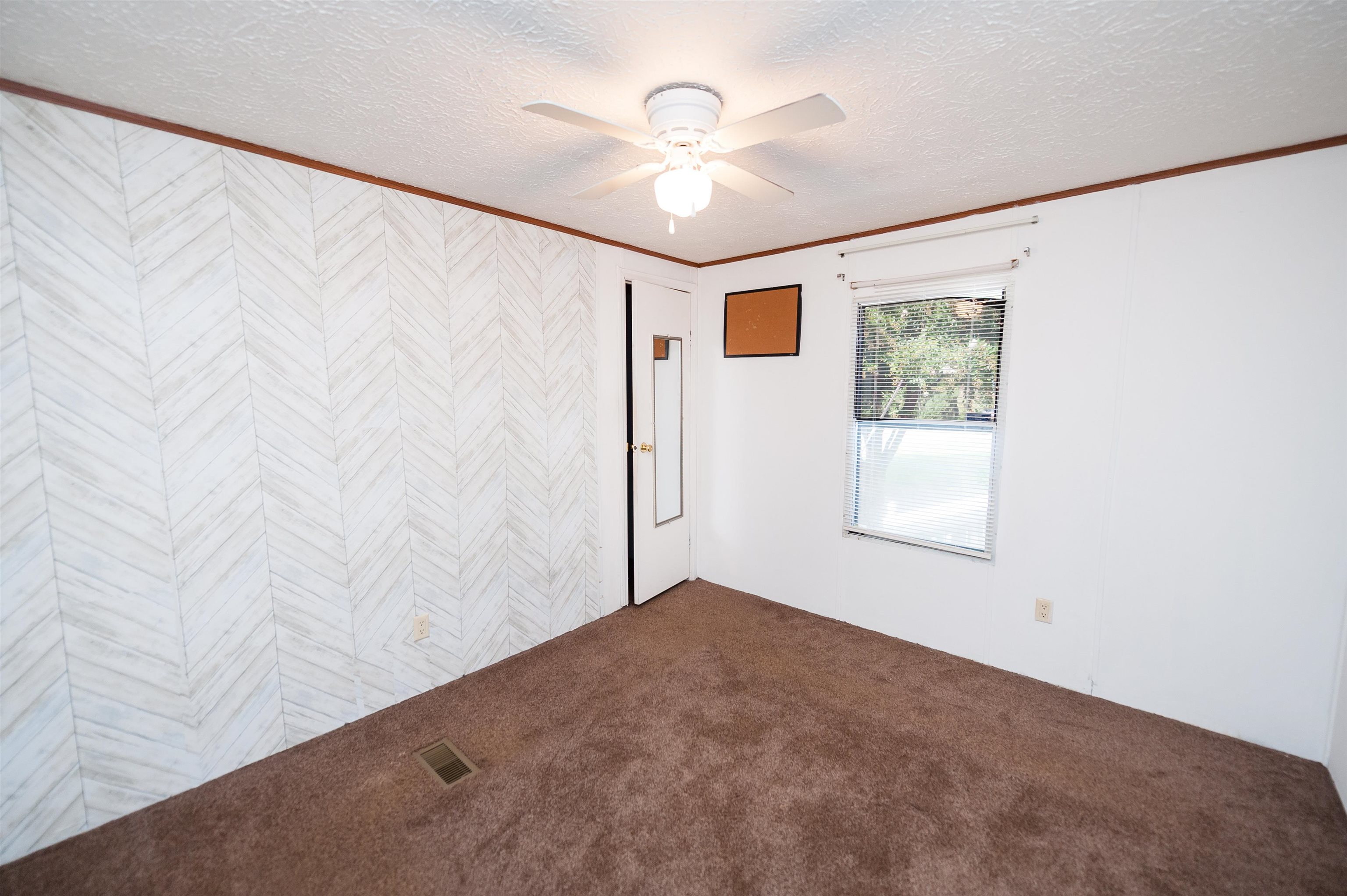 3908 Old Georgia Highway Property Photo 23