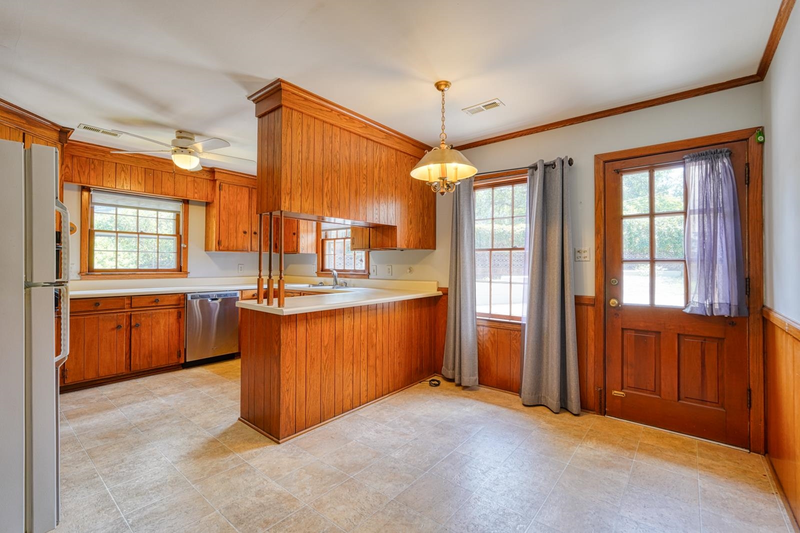 103 Pinetree Circle Property Photo 11