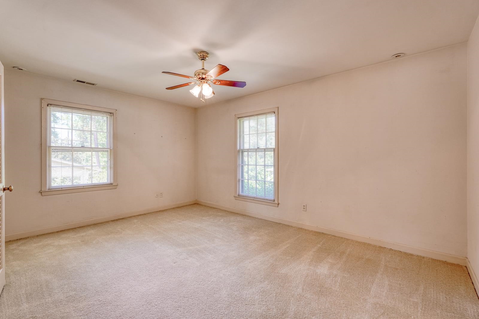 103 Pinetree Circle Property Photo 29