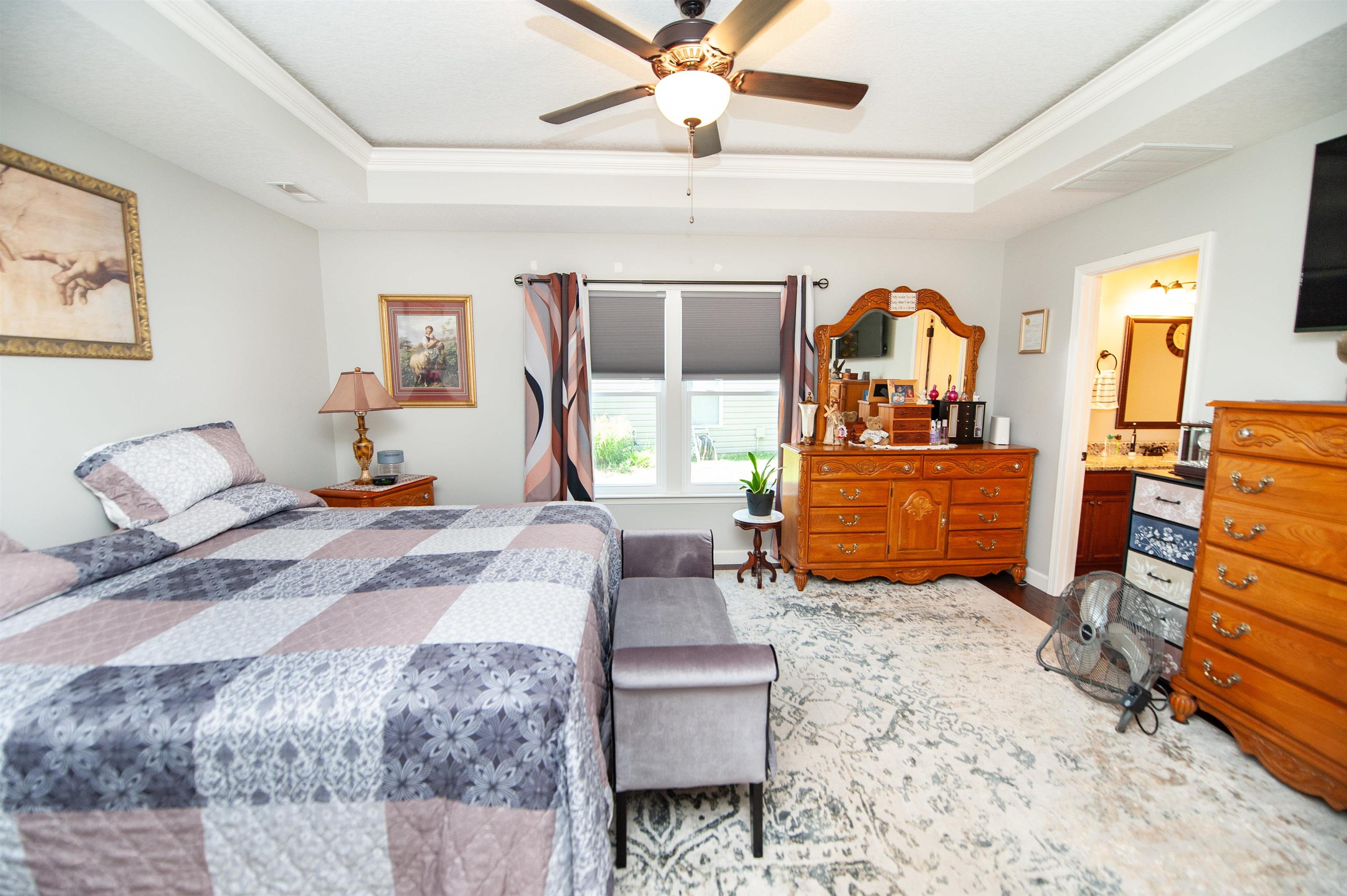 562 Ridgeville Crossing Drive Property Photo 7