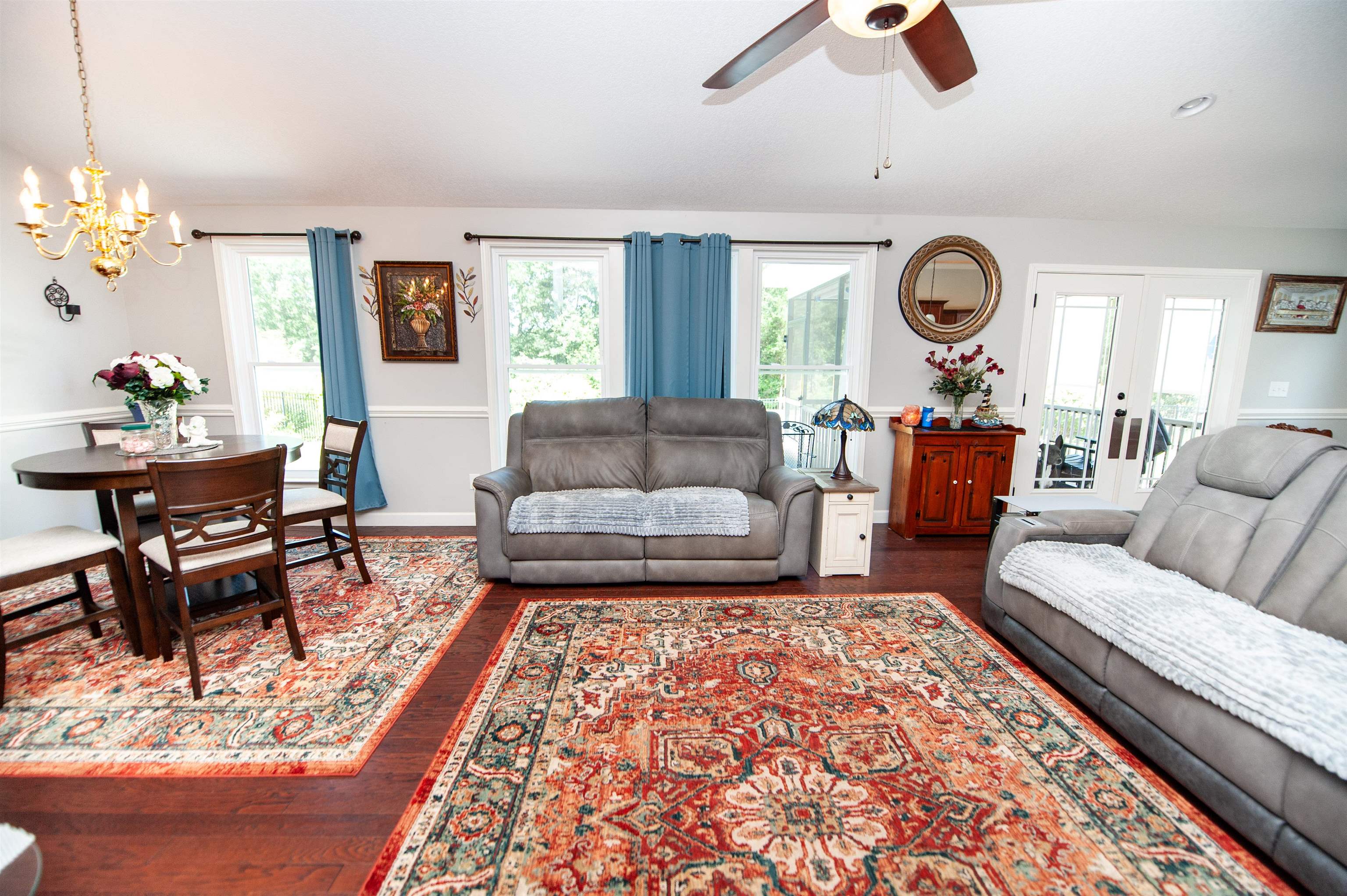 562 Ridgeville Crossing Drive Property Photo 10