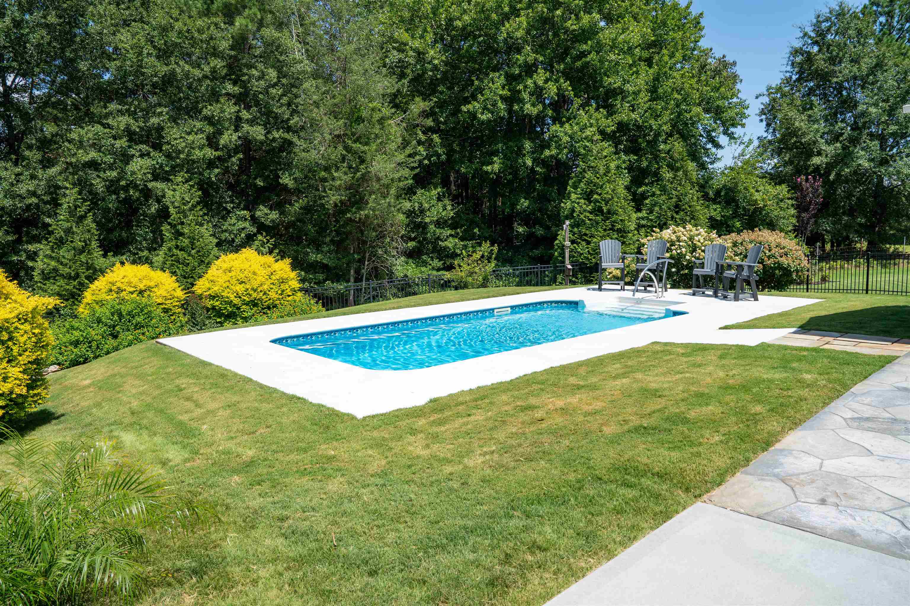 562 Ridgeville Crossing Drive Property Photo 18