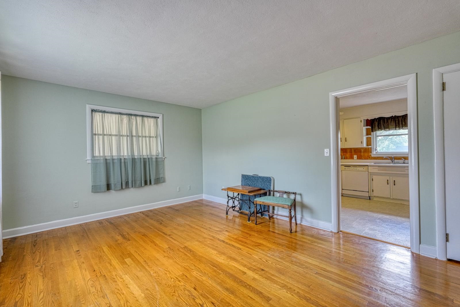 5 Clover Street Property Photo 5
