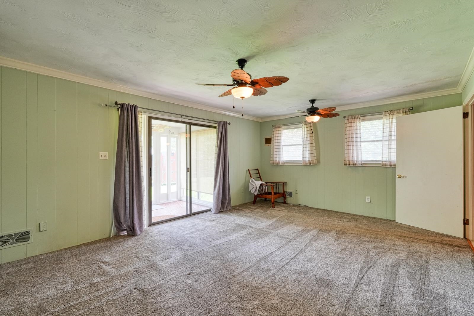 5 Clover Street Property Photo 33