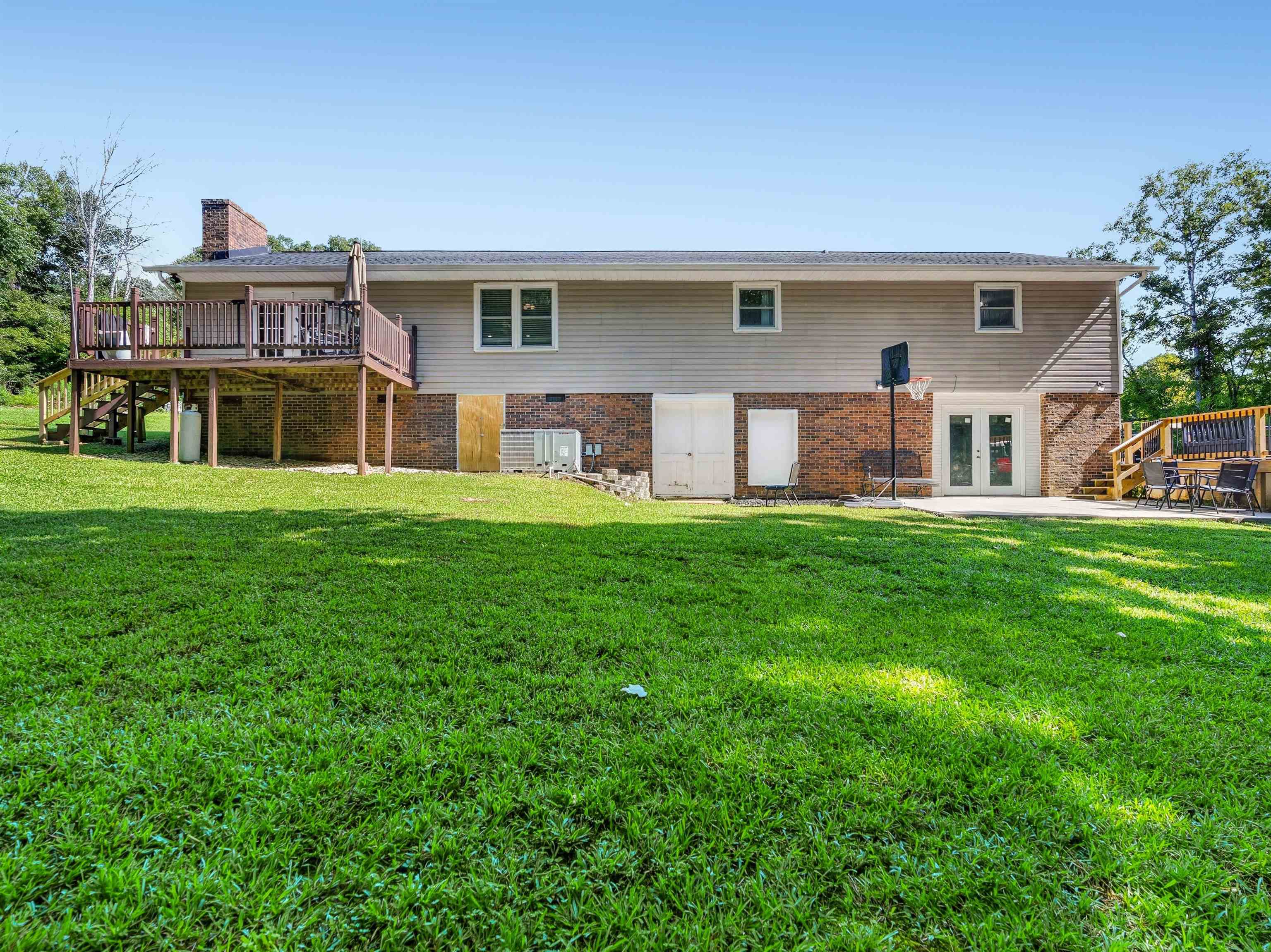180 Hillcrest Drive Property Photo 39