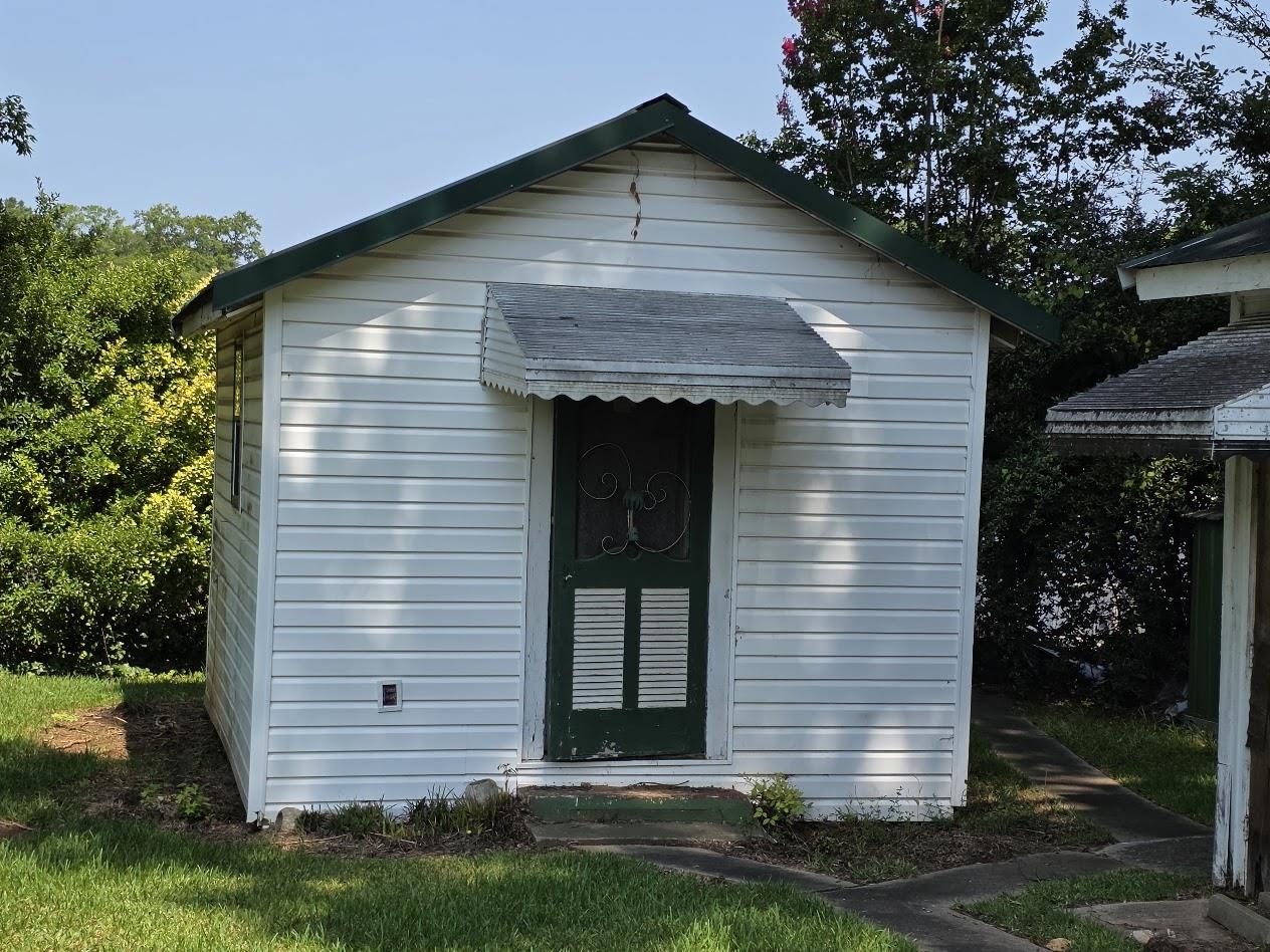 324 Vernon St Property Photo 10