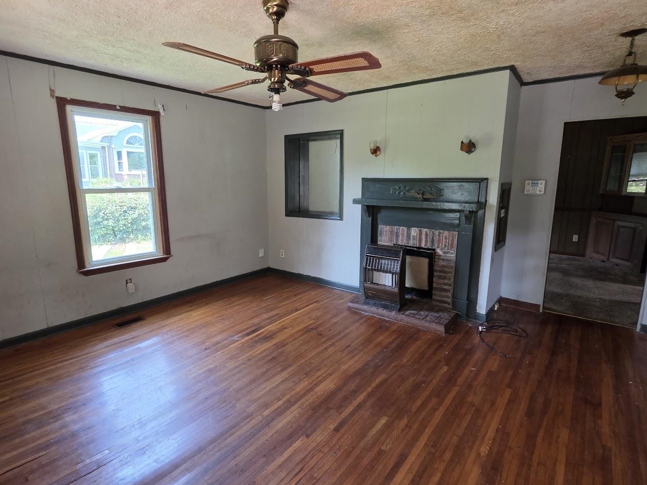 324 Vernon St Property Photo 12