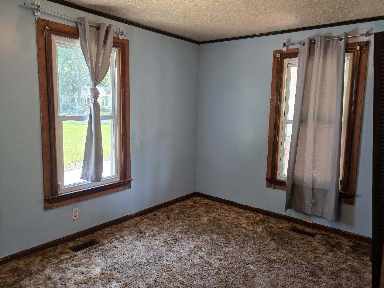 324 Vernon St Property Photo 17