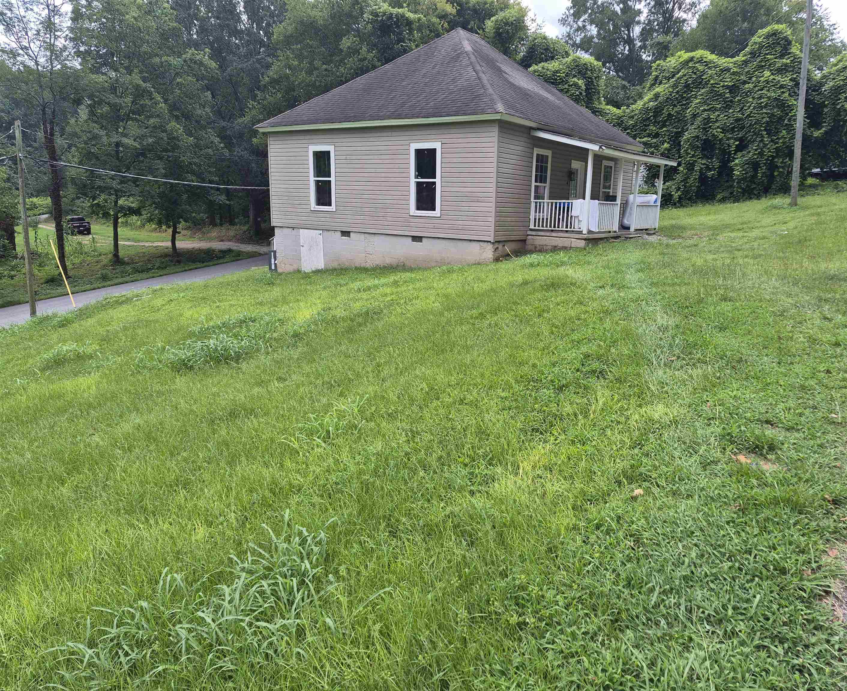 4 Arkmain St Street Property Photo 2