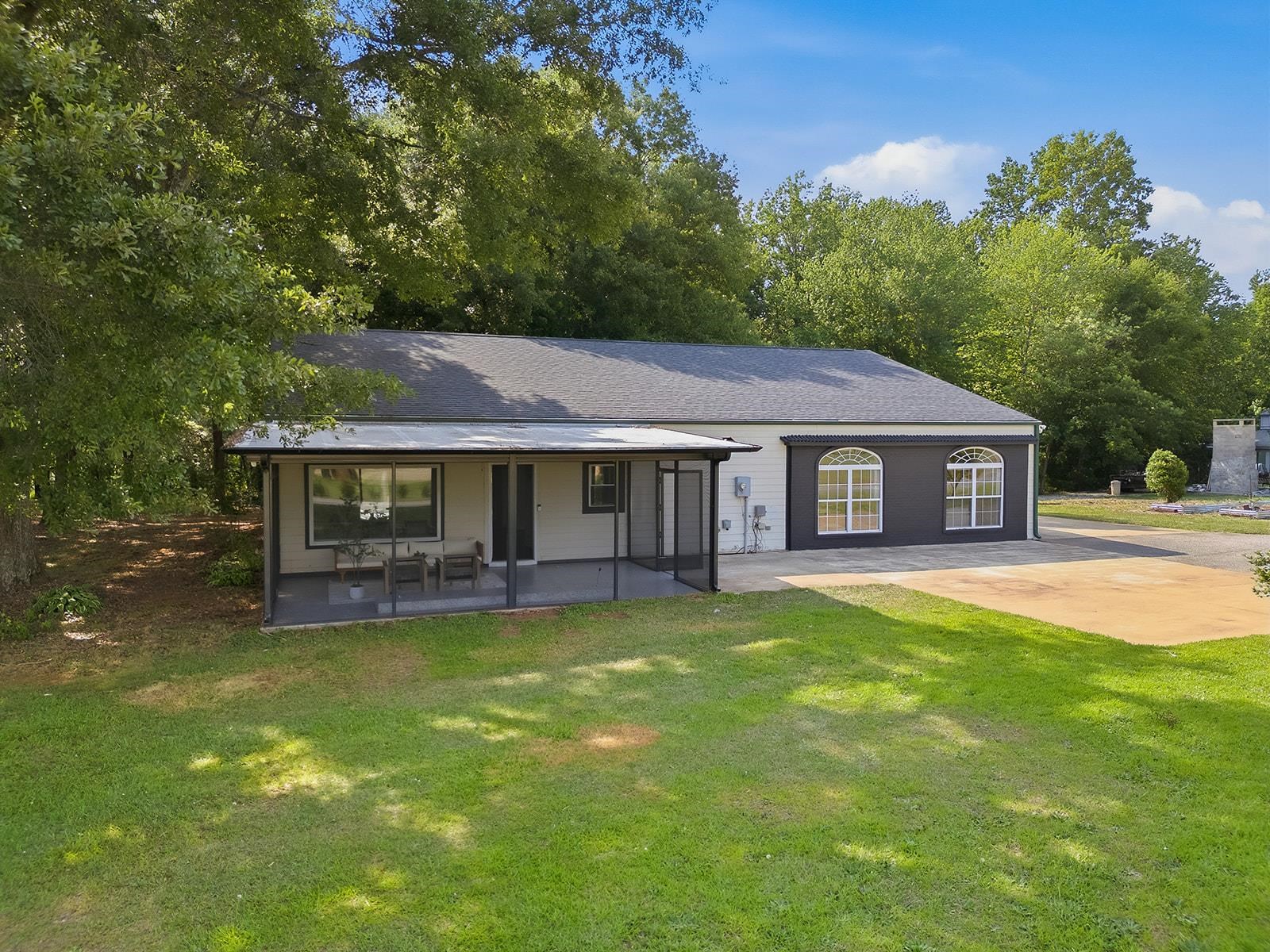 4055 Highway 357 Property Photo 1