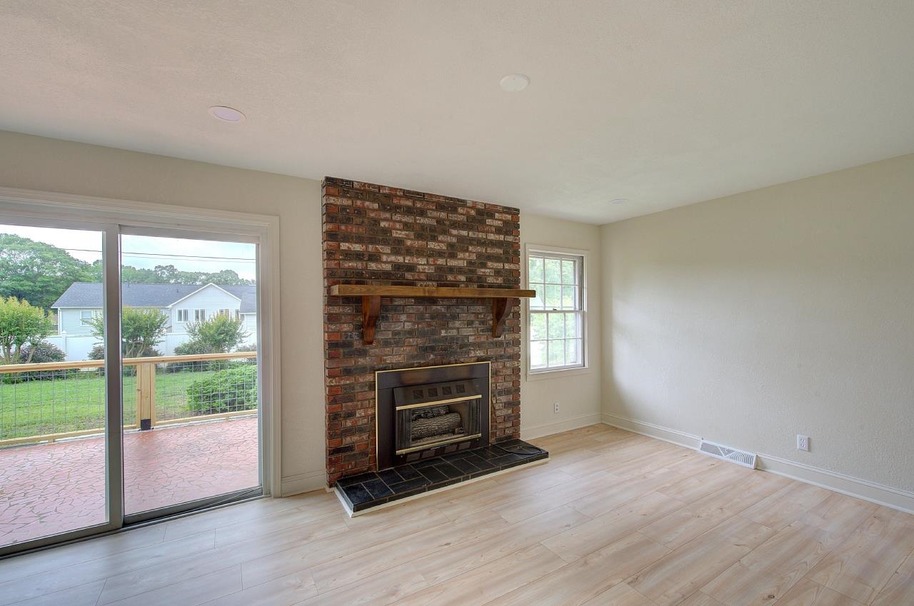 1195 Holly Springs Road Property Photo 17