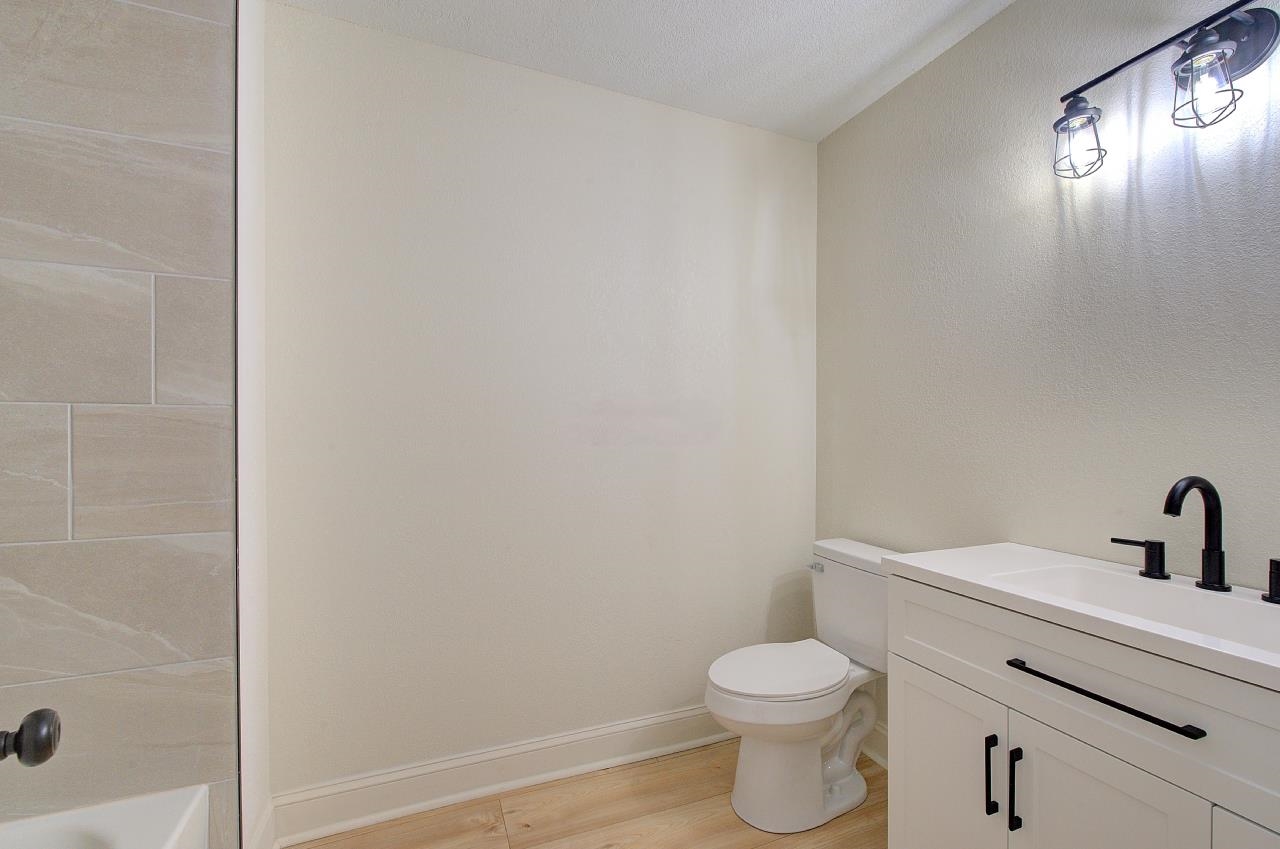 1195 Holly Springs Road Property Photo 31