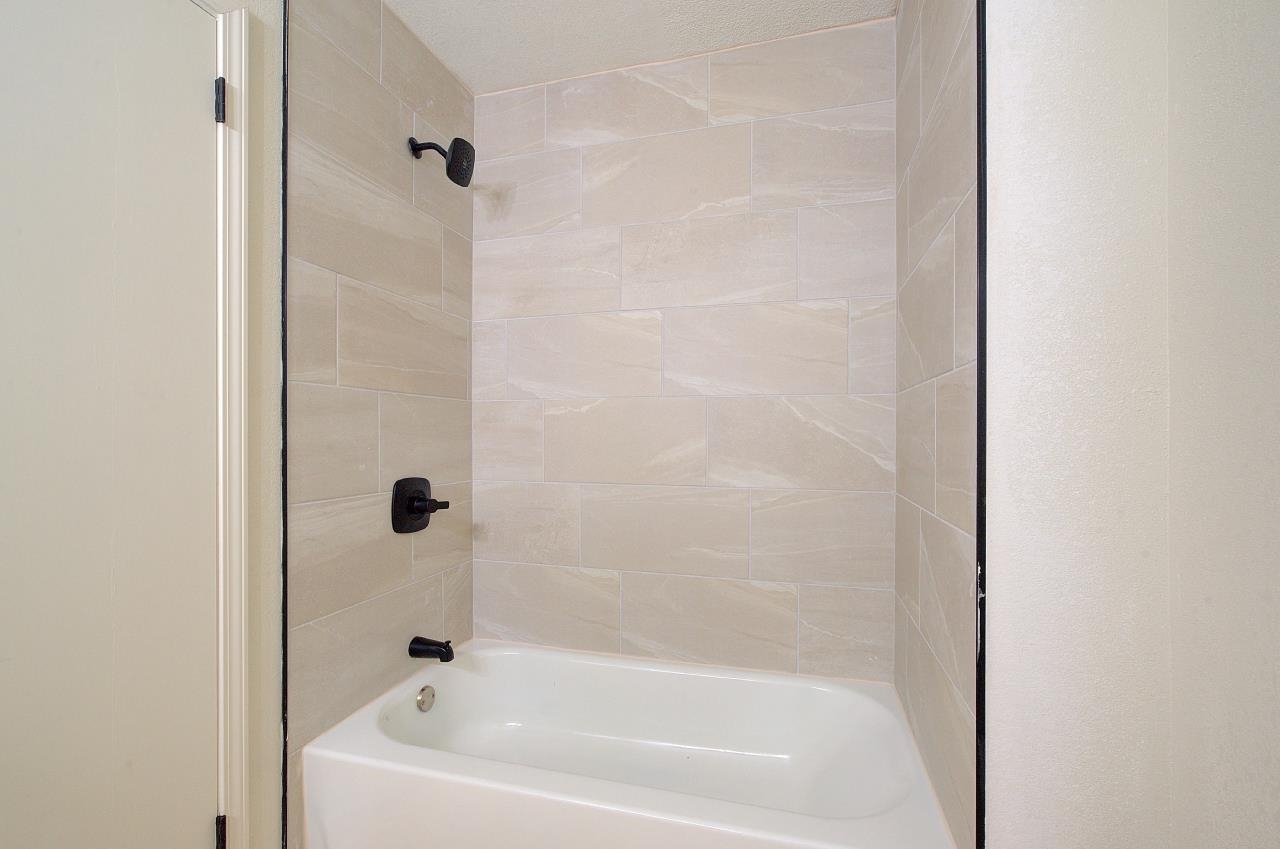 1195 Holly Springs Road Property Photo 32
