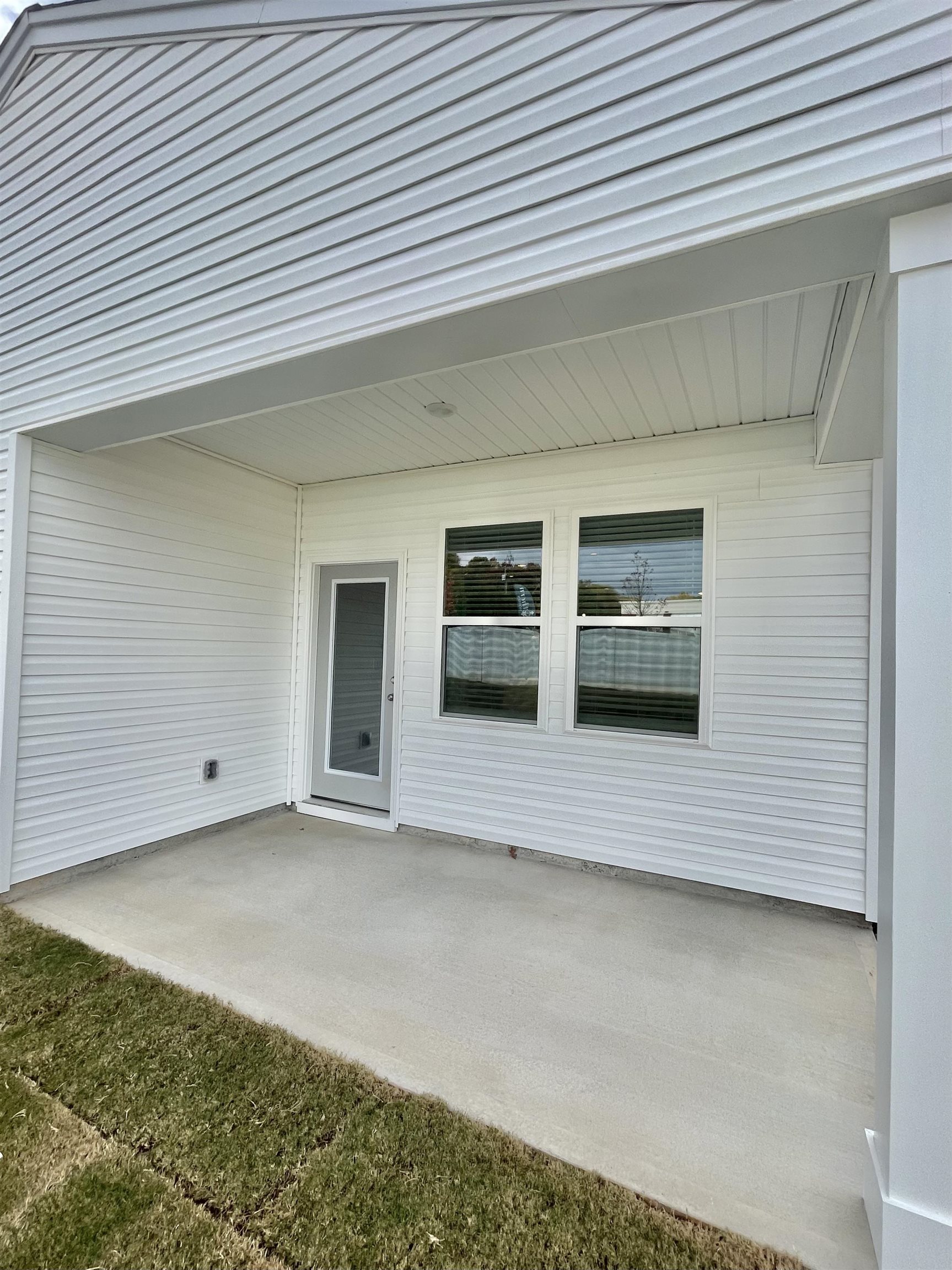 1134 Ogeechee Court Property Photo 7