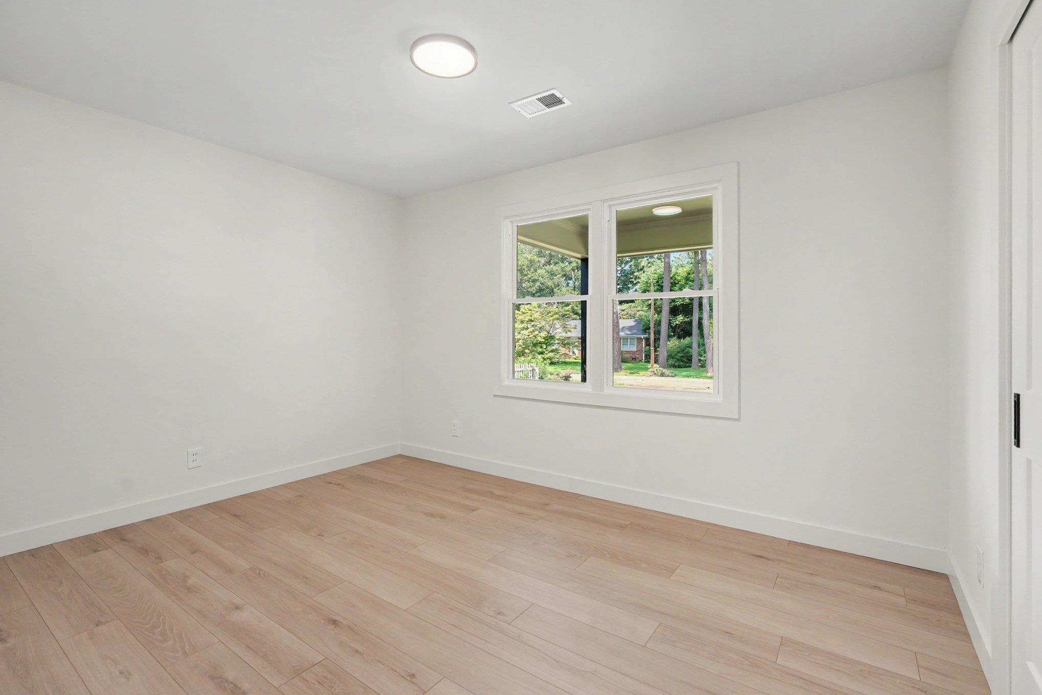 3035 Elmhurst Drive Property Photo 18