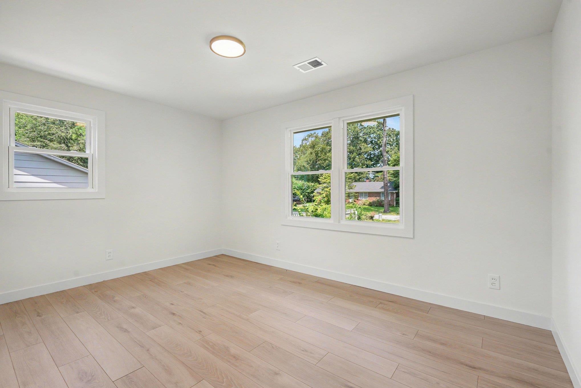 3035 Elmhurst Drive Property Photo 20