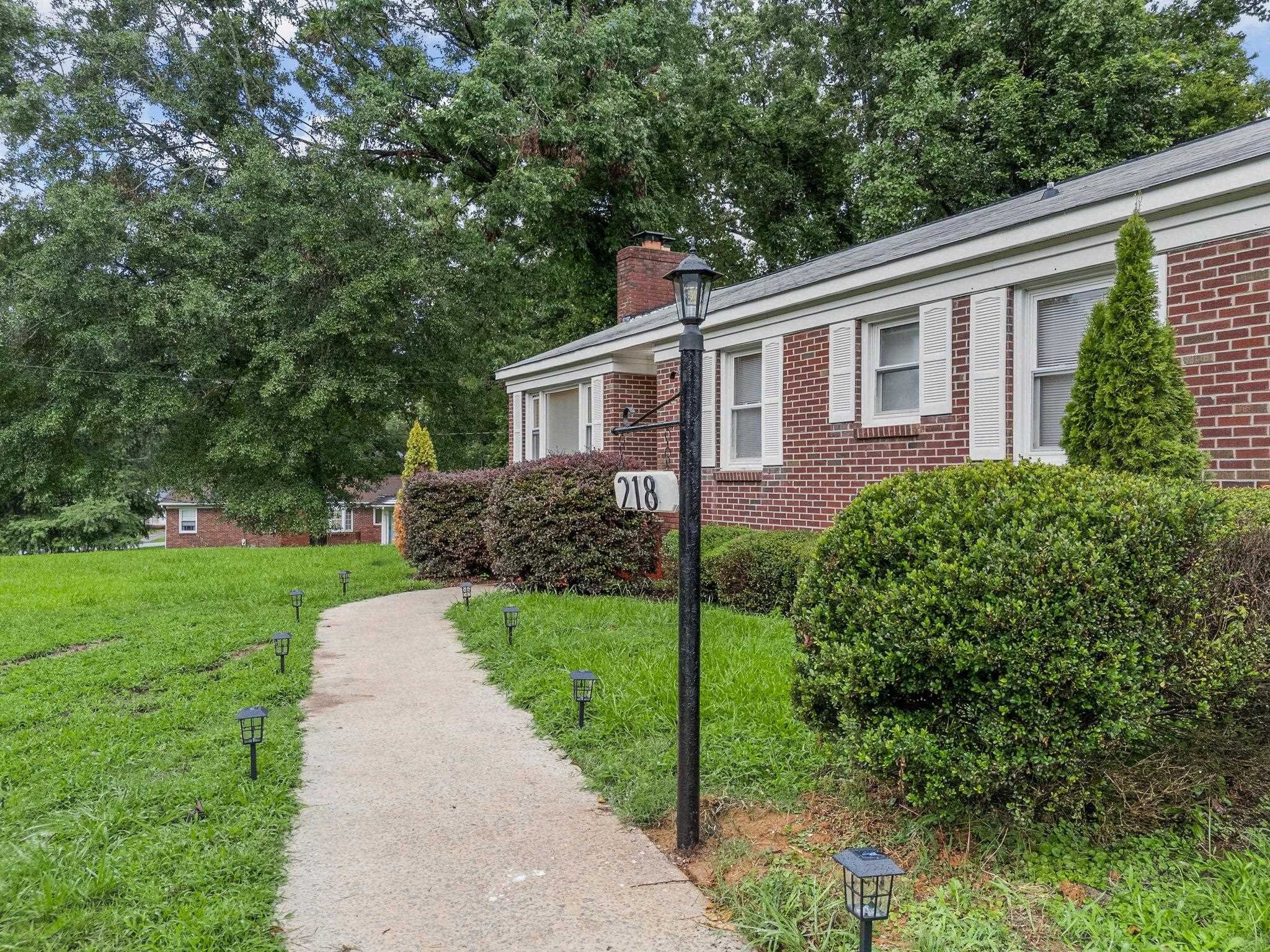 218 Hillcrest Drive Property Photo 4