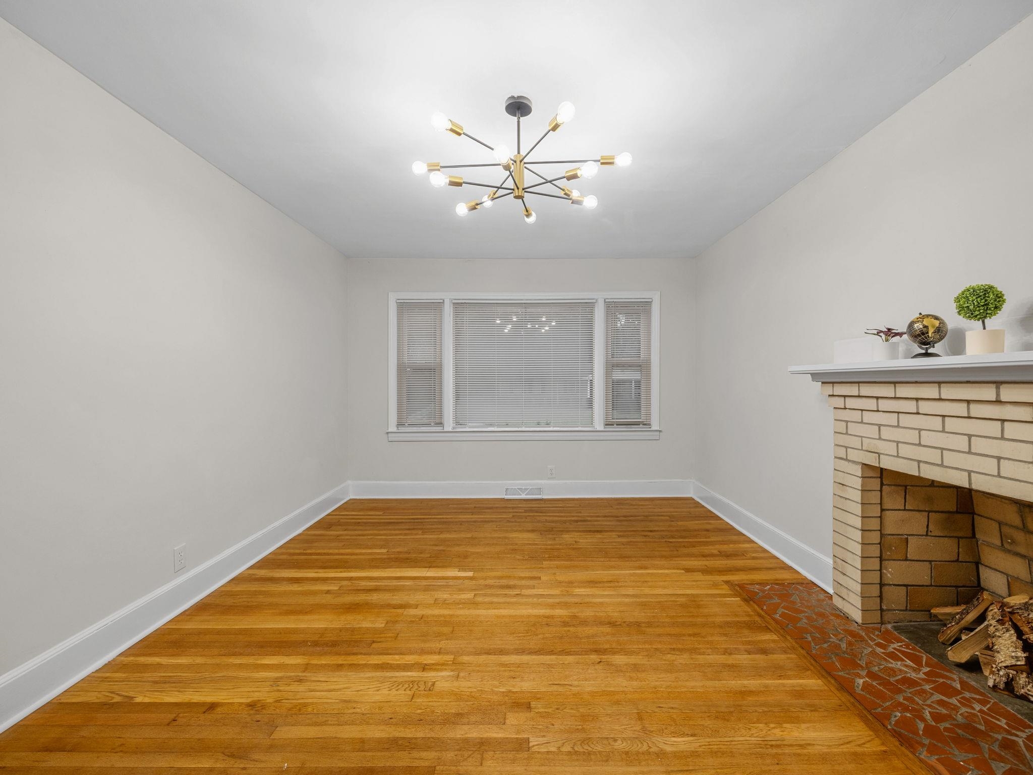218 Hillcrest Drive Property Photo 8