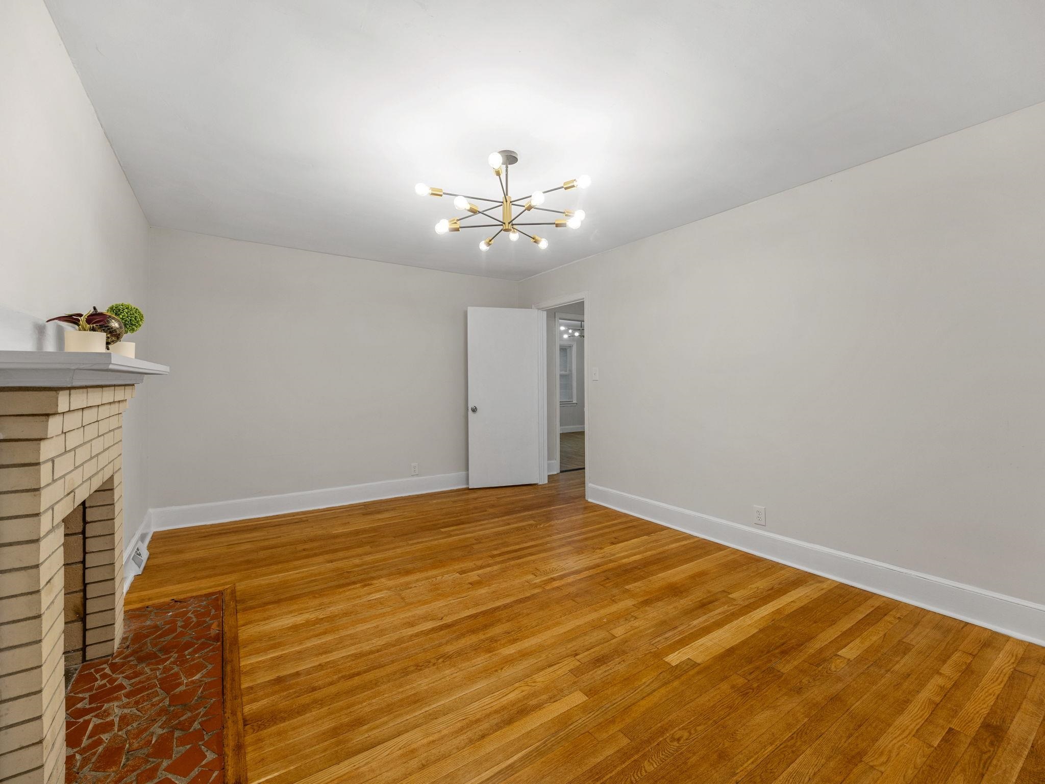 218 Hillcrest Drive Property Photo 12