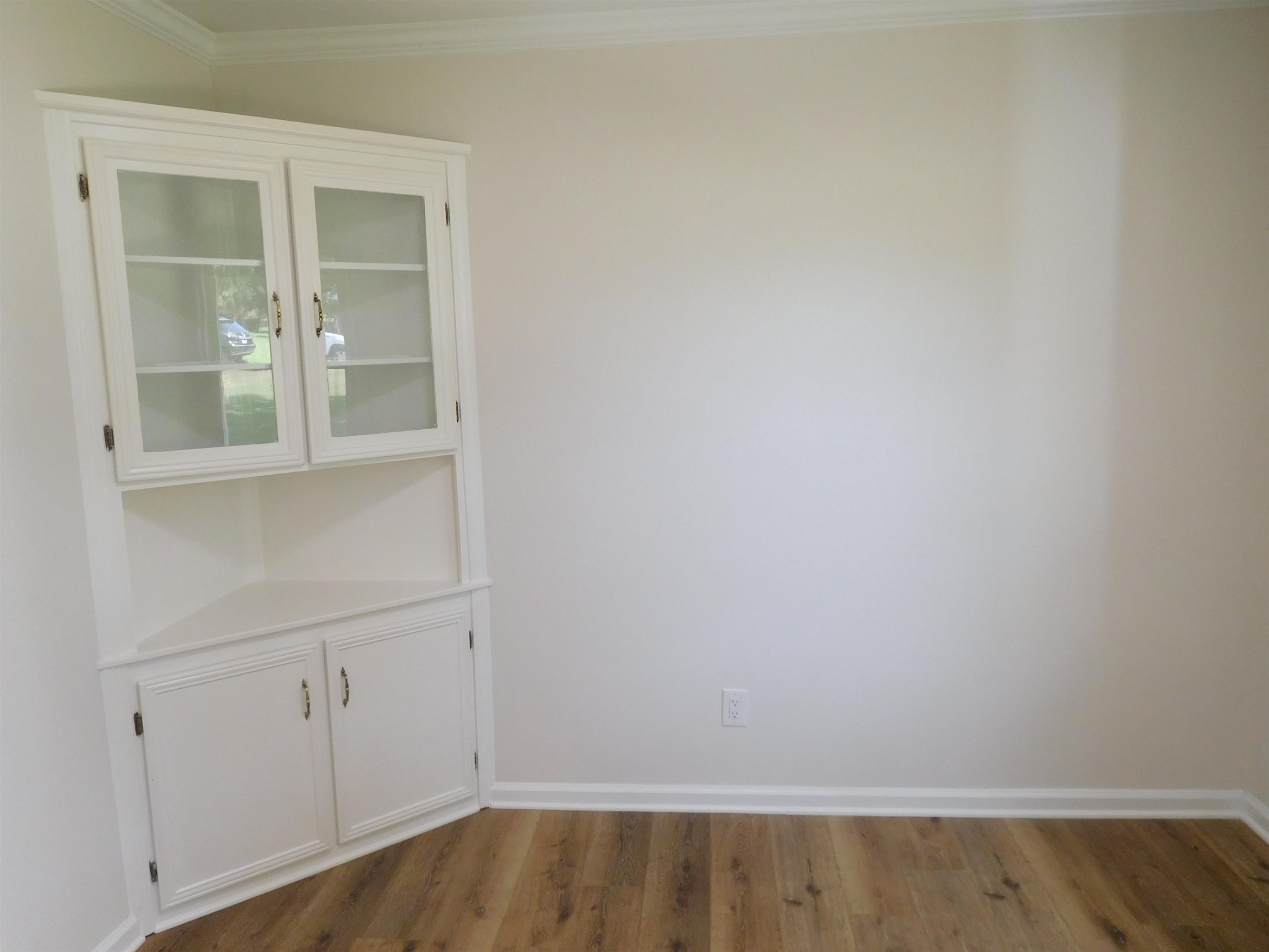 110 Cambridge Circle Circle Property Photo 13