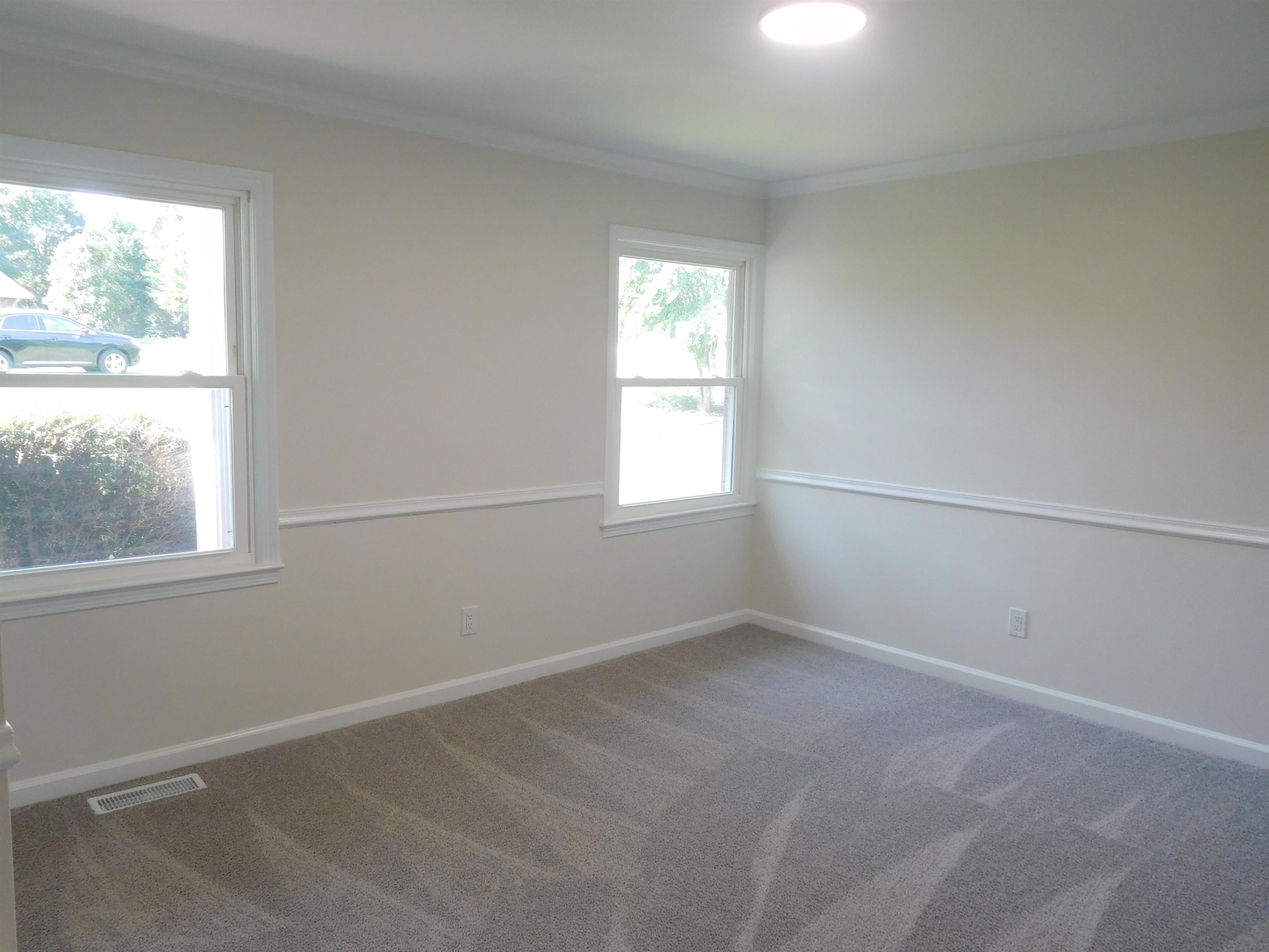 110 Cambridge Circle Circle Property Photo 14