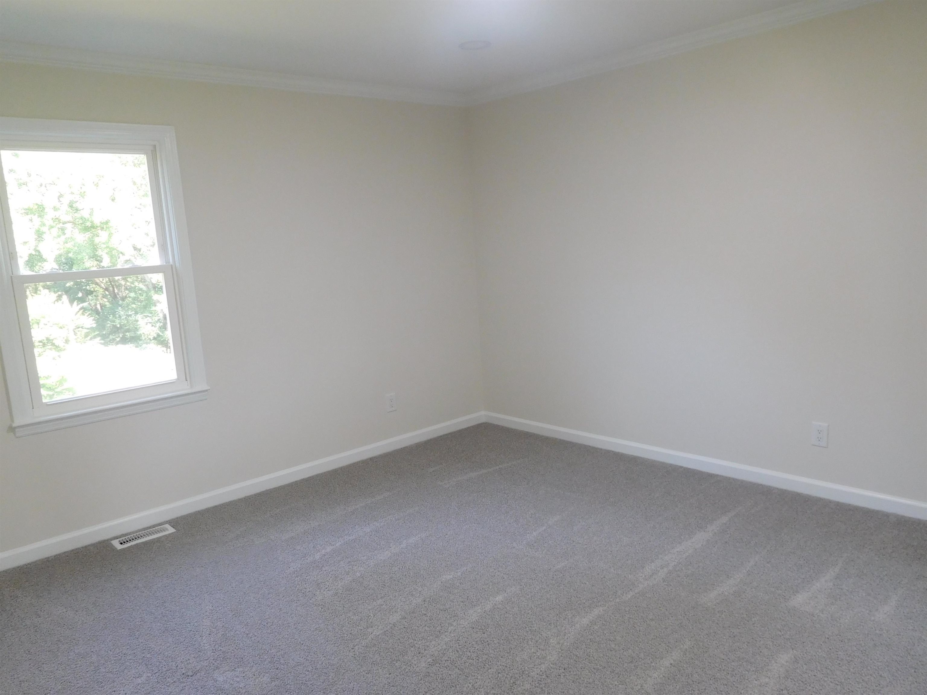 110 Cambridge Circle Circle Property Photo 20