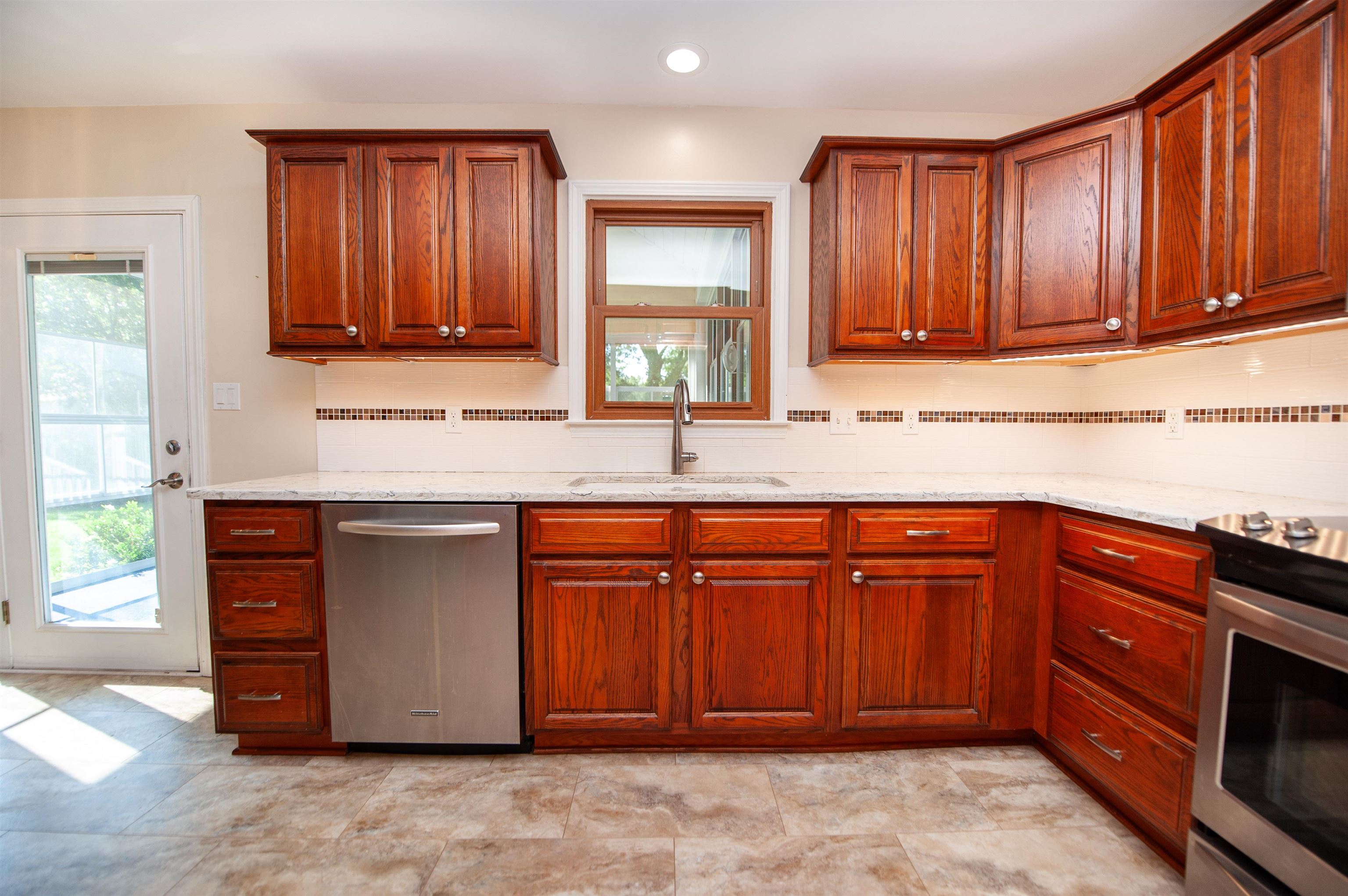 145 Crossgate Drive Property Photo 10