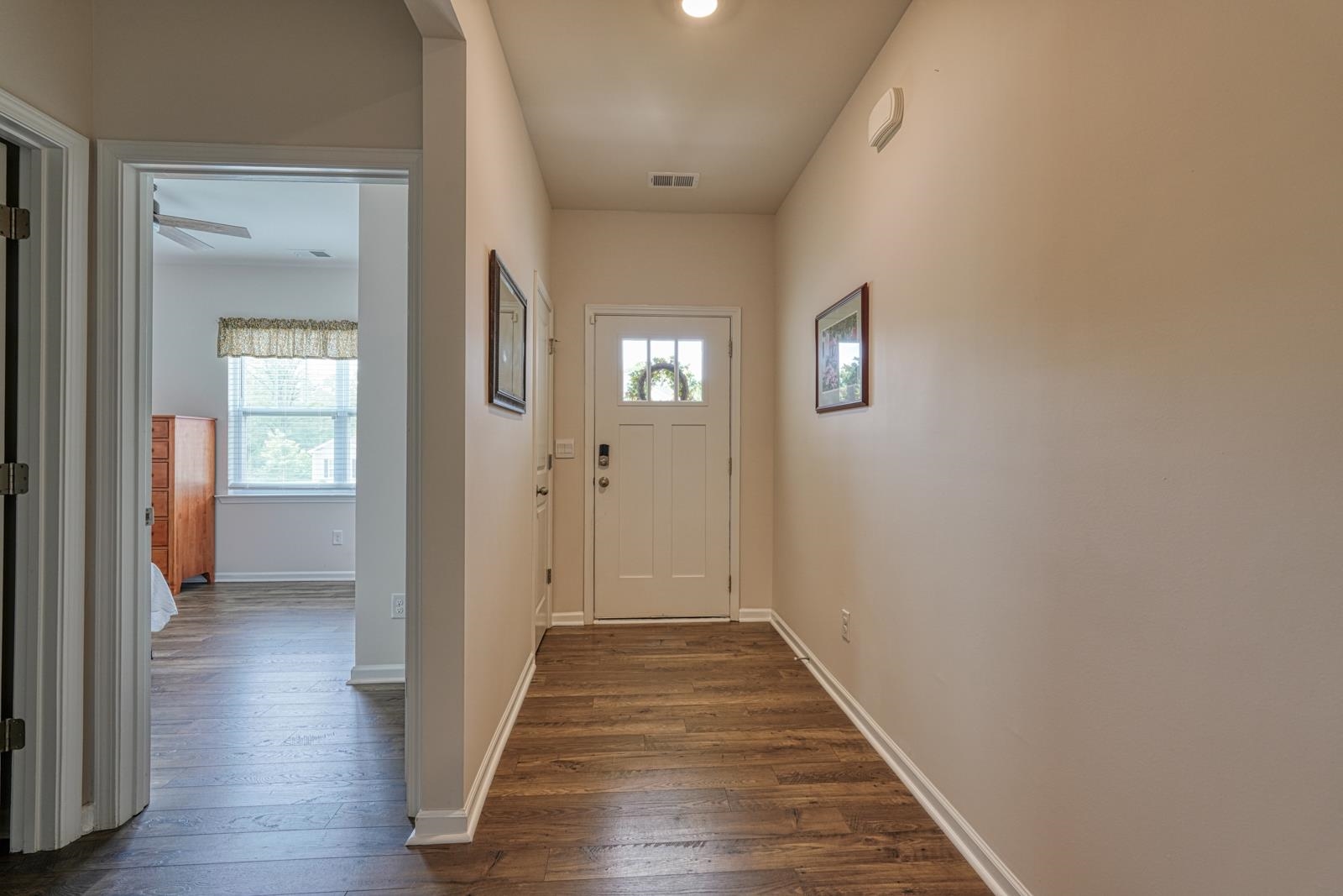 1239 Lynton Lane Property Photo 5