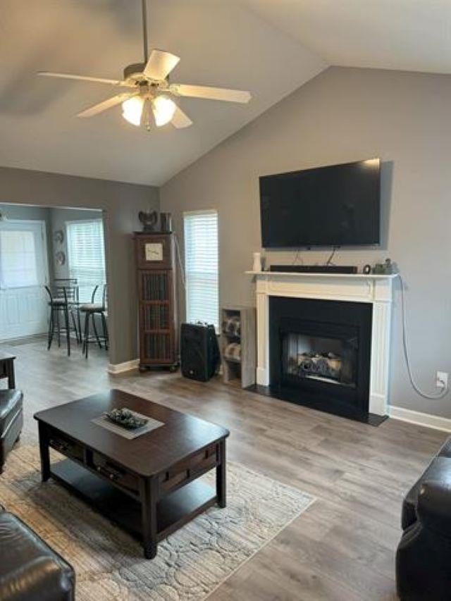810 N Gray Beaver Ct Court Property Photo 5