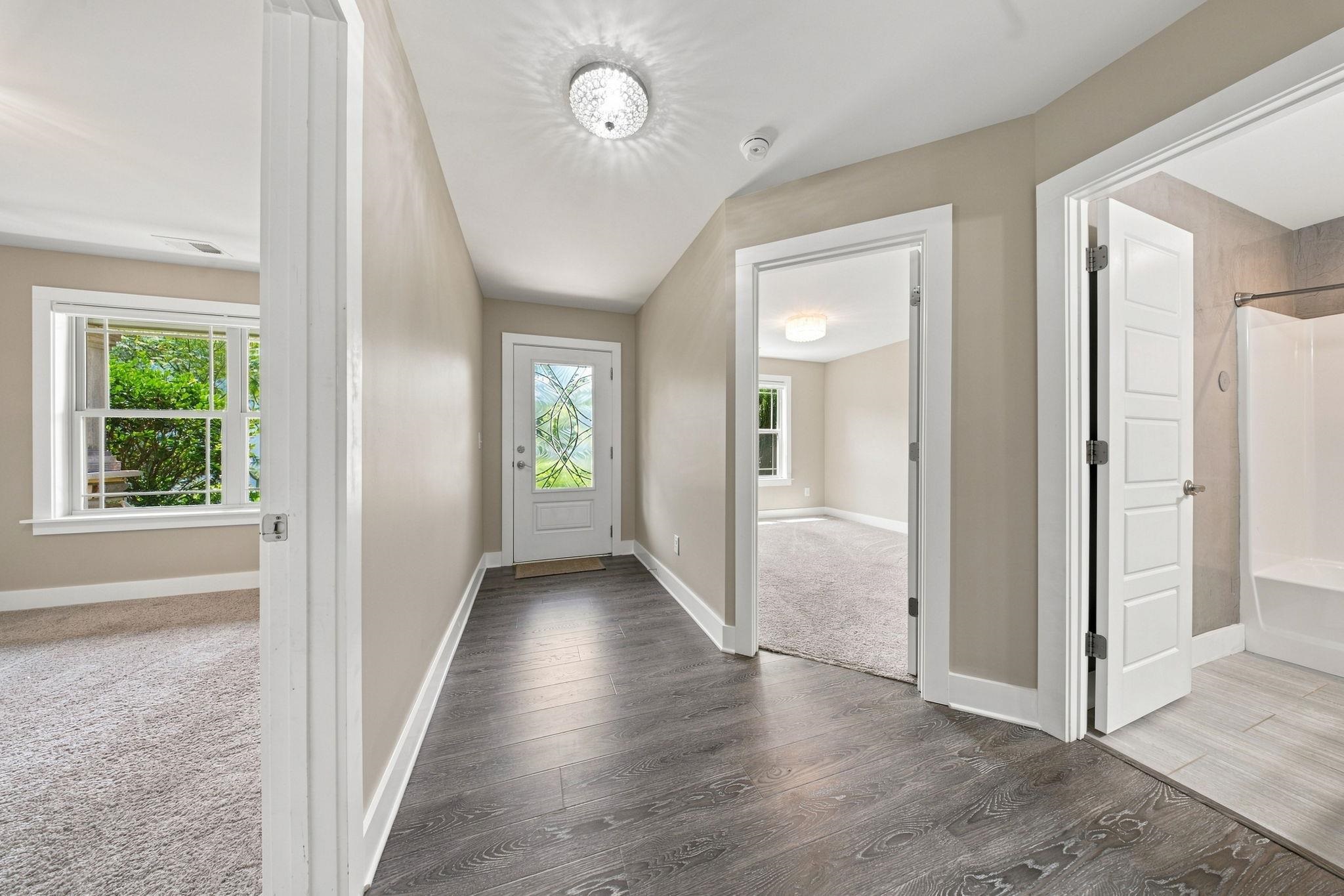 527 S Fredrick Way Property Photo 3
