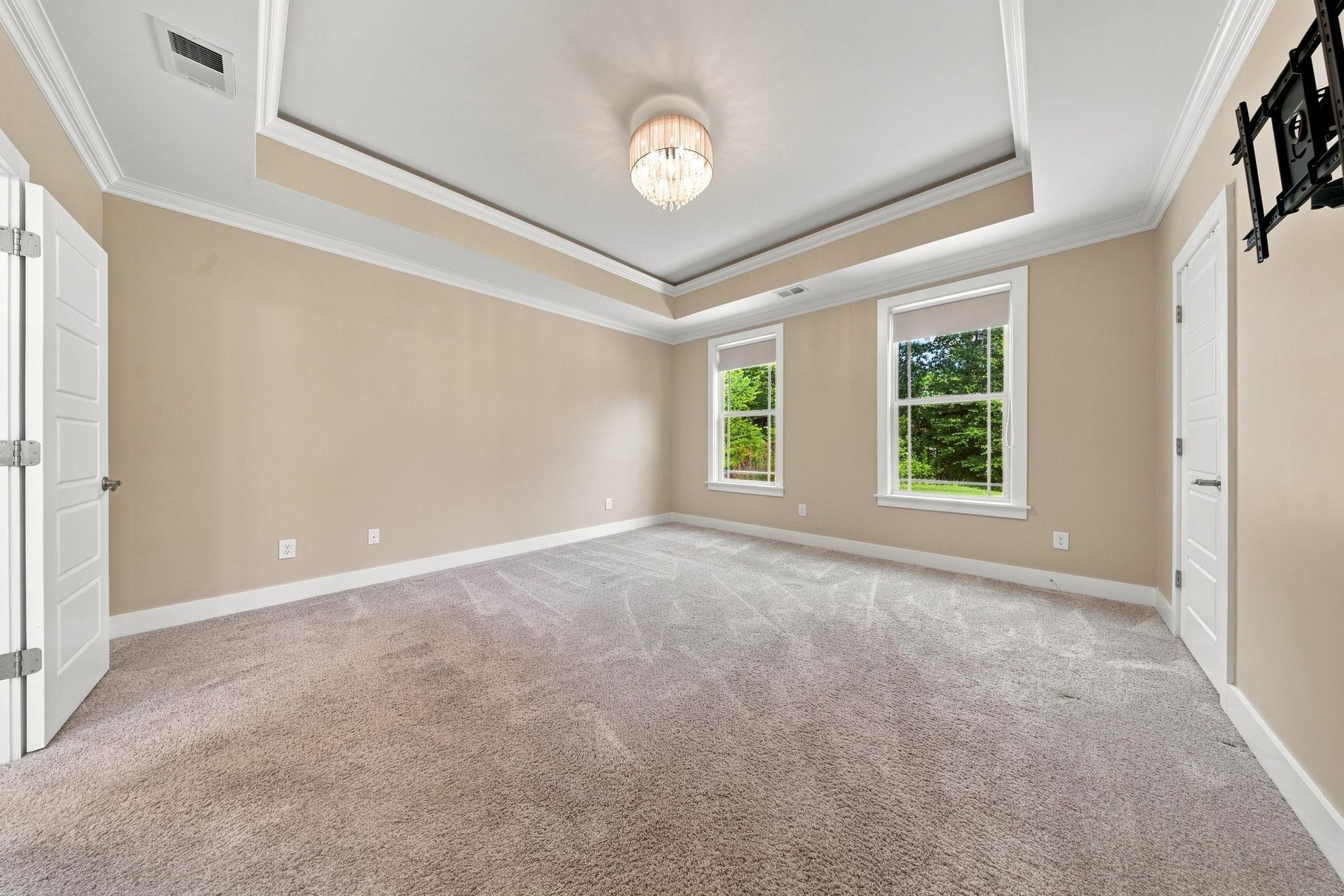 527 S Fredrick Way Property Photo 15