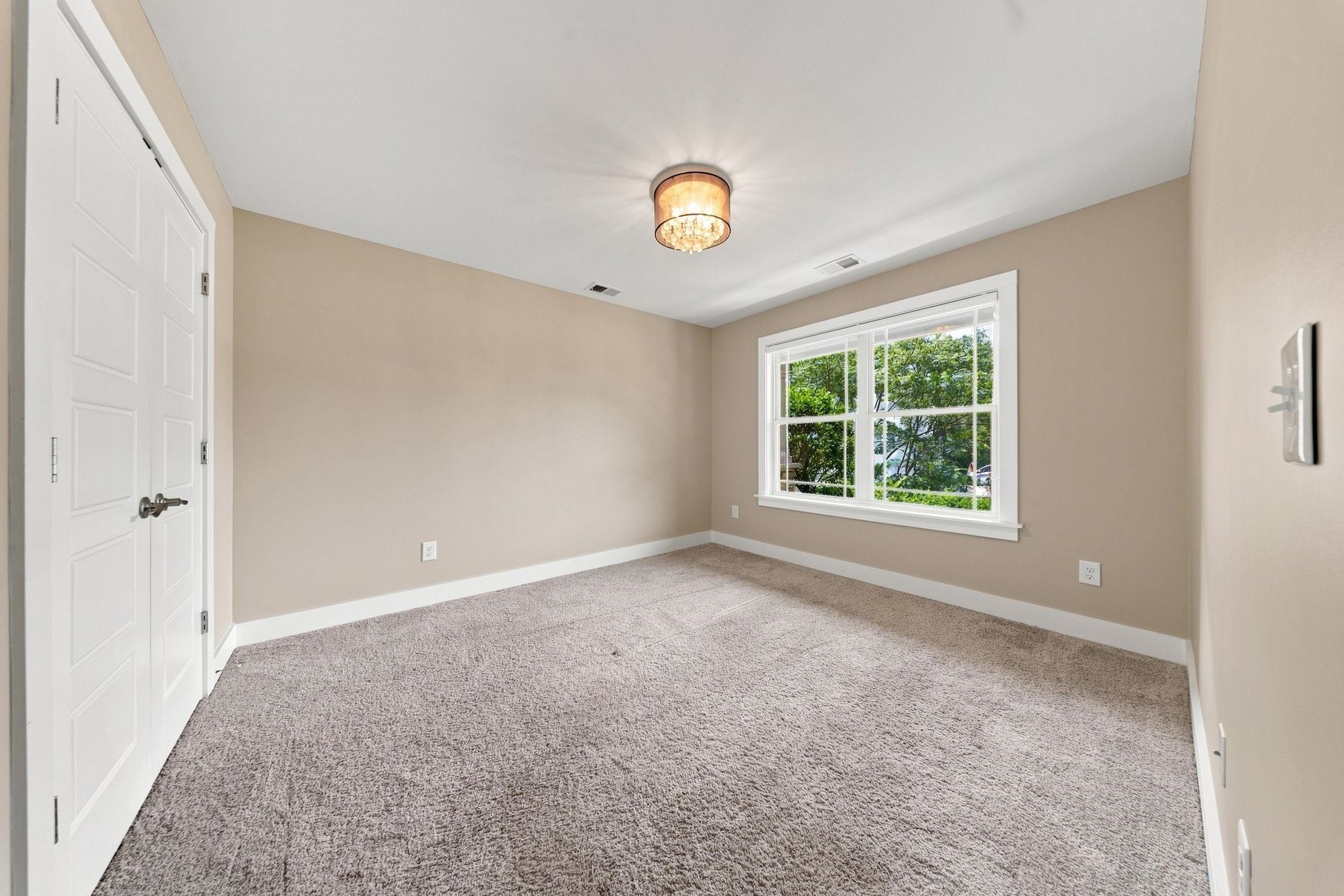 527 S Fredrick Way Property Photo 23