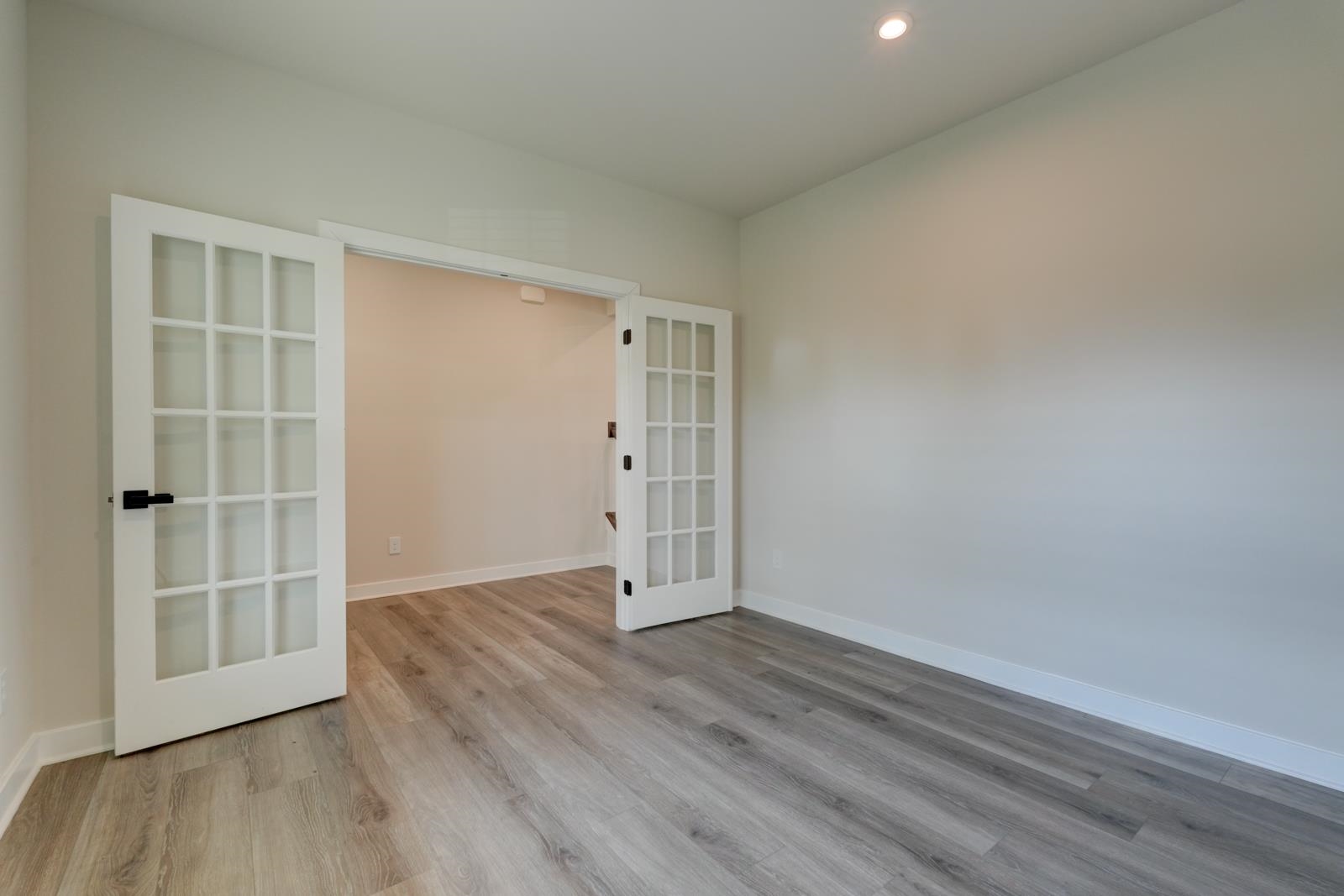 6059 Ives Avenue Property Photo 3