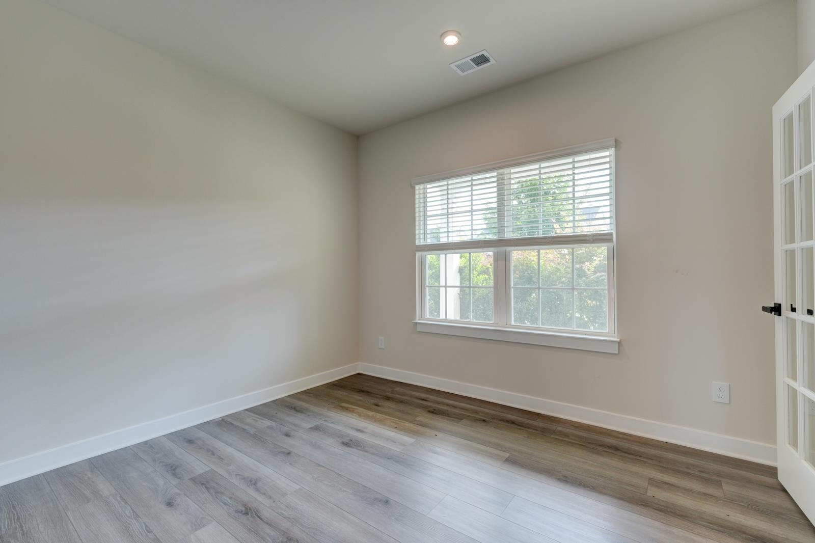 6059 Ives Avenue Property Photo 5